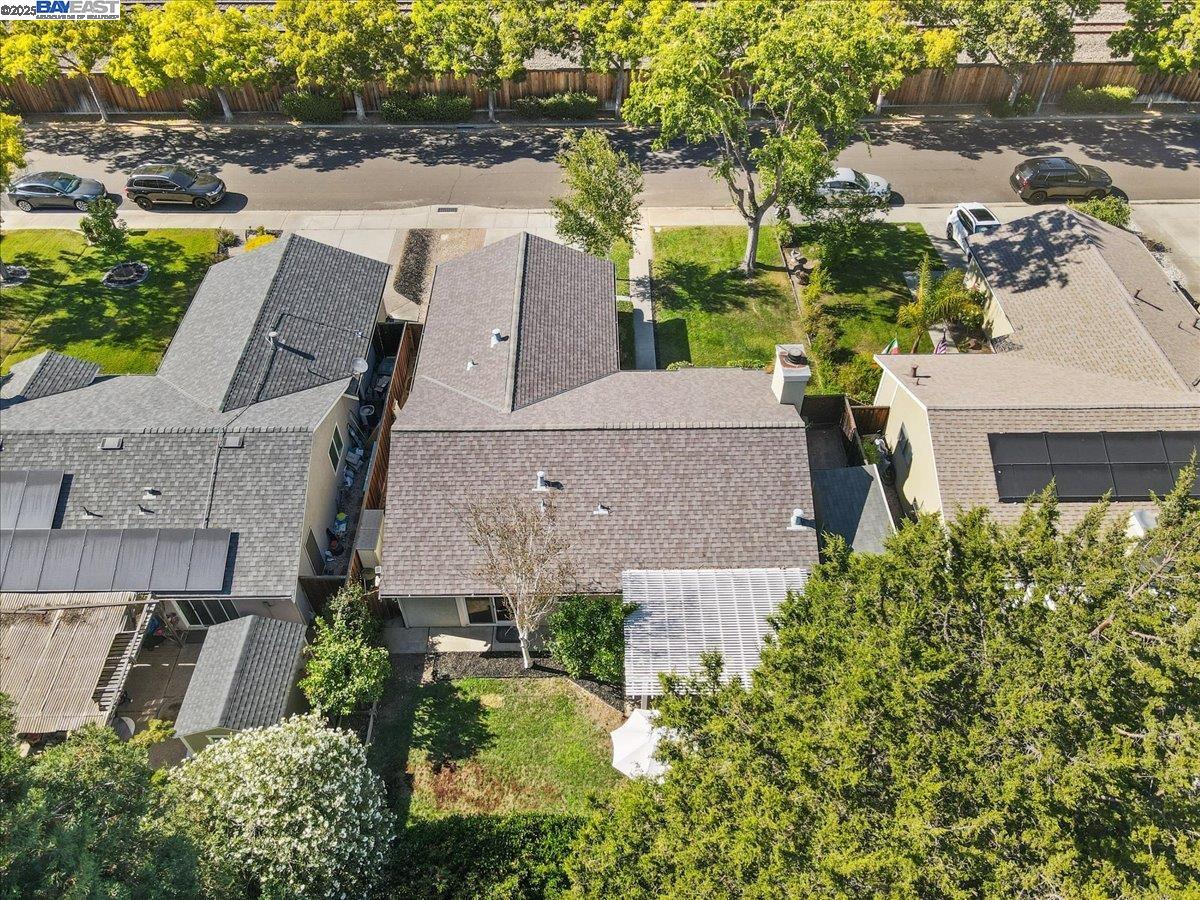 Detail Gallery Image 34 of 41 For 3869 Silver Oaks Way, Livermore,  CA 94550 - 3 Beds | 2 Baths
