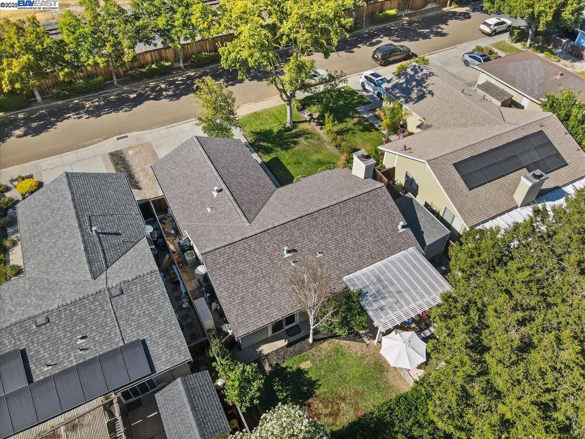 Detail Gallery Image 35 of 41 For 3869 Silver Oaks Way, Livermore,  CA 94550 - 3 Beds | 2 Baths