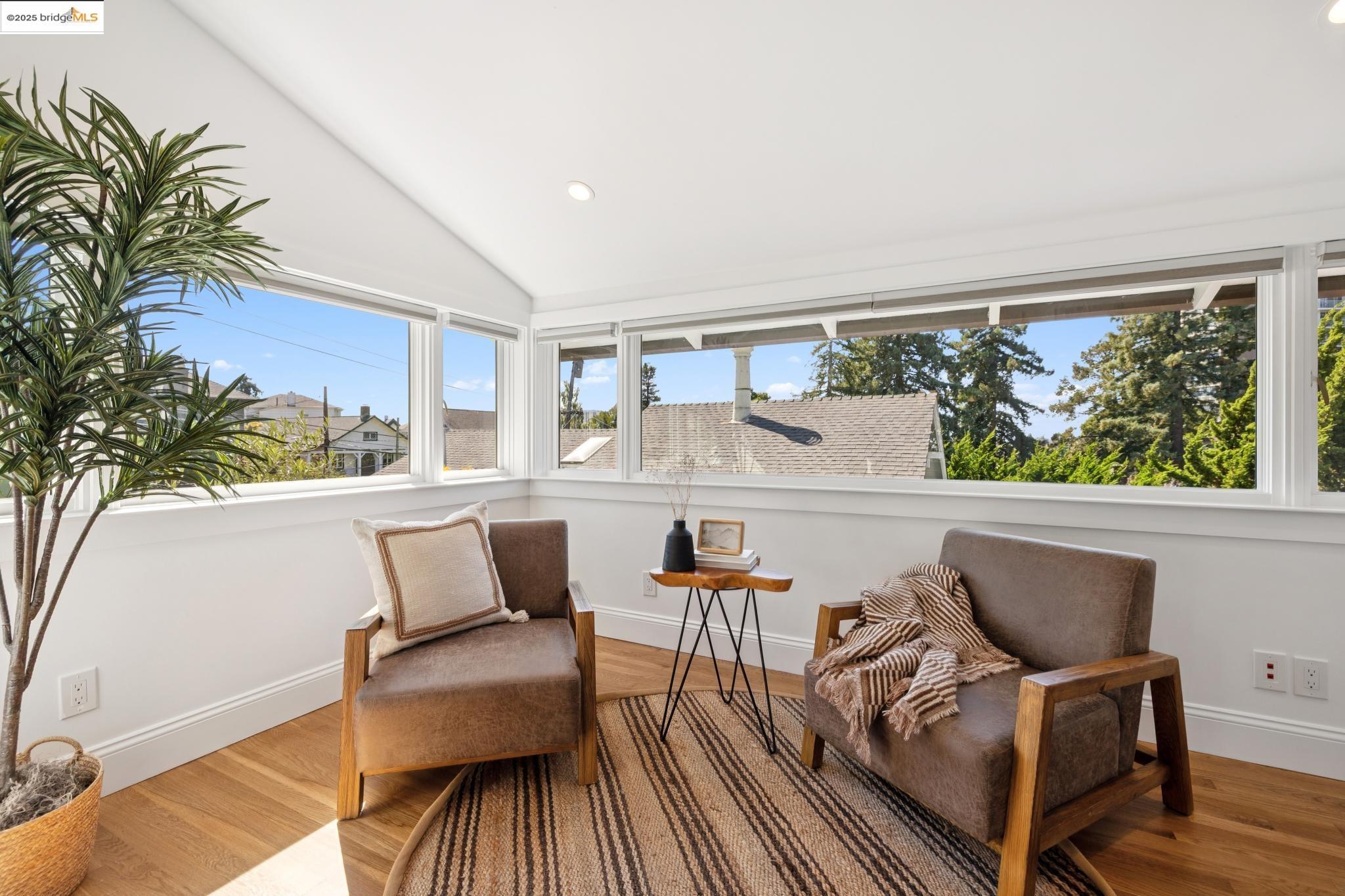 Detail Gallery Image 29 of 60 For 753 Kingston Ave, Oakland,  CA 94611 - 3 Beds | 3/1 Baths