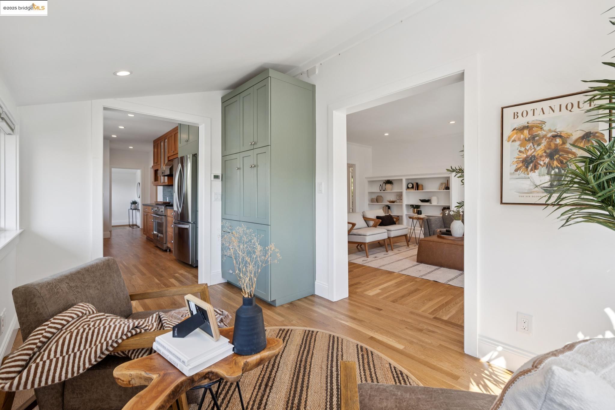 Detail Gallery Image 31 of 60 For 753 Kingston Ave, Oakland,  CA 94611 - 3 Beds | 3/1 Baths