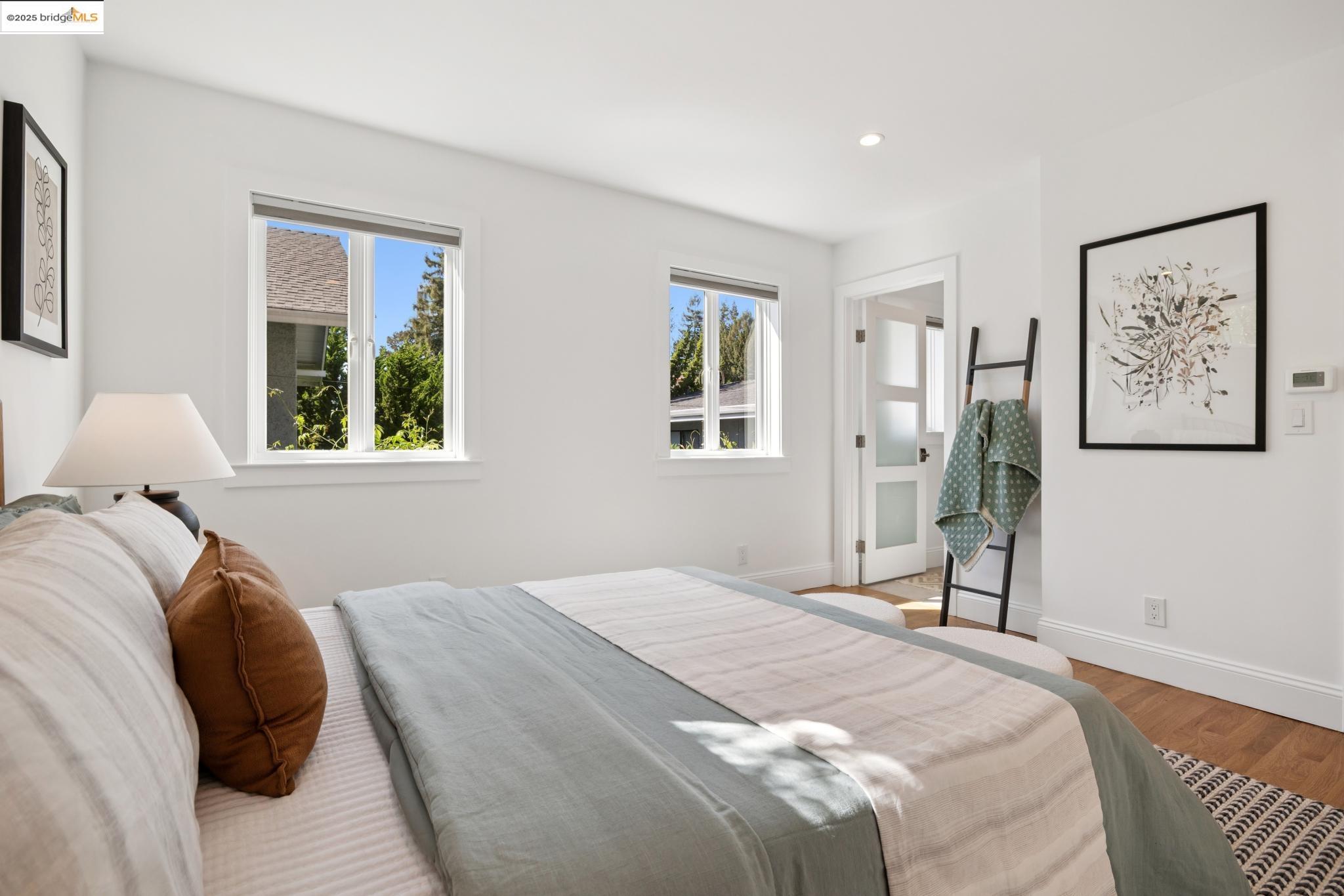 Detail Gallery Image 36 of 60 For 753 Kingston Ave, Oakland,  CA 94611 - 3 Beds | 3/1 Baths