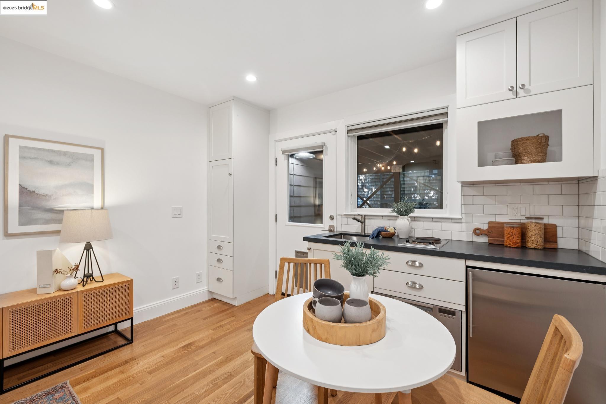 Detail Gallery Image 51 of 60 For 753 Kingston Ave, Oakland,  CA 94611 - 3 Beds | 3/1 Baths