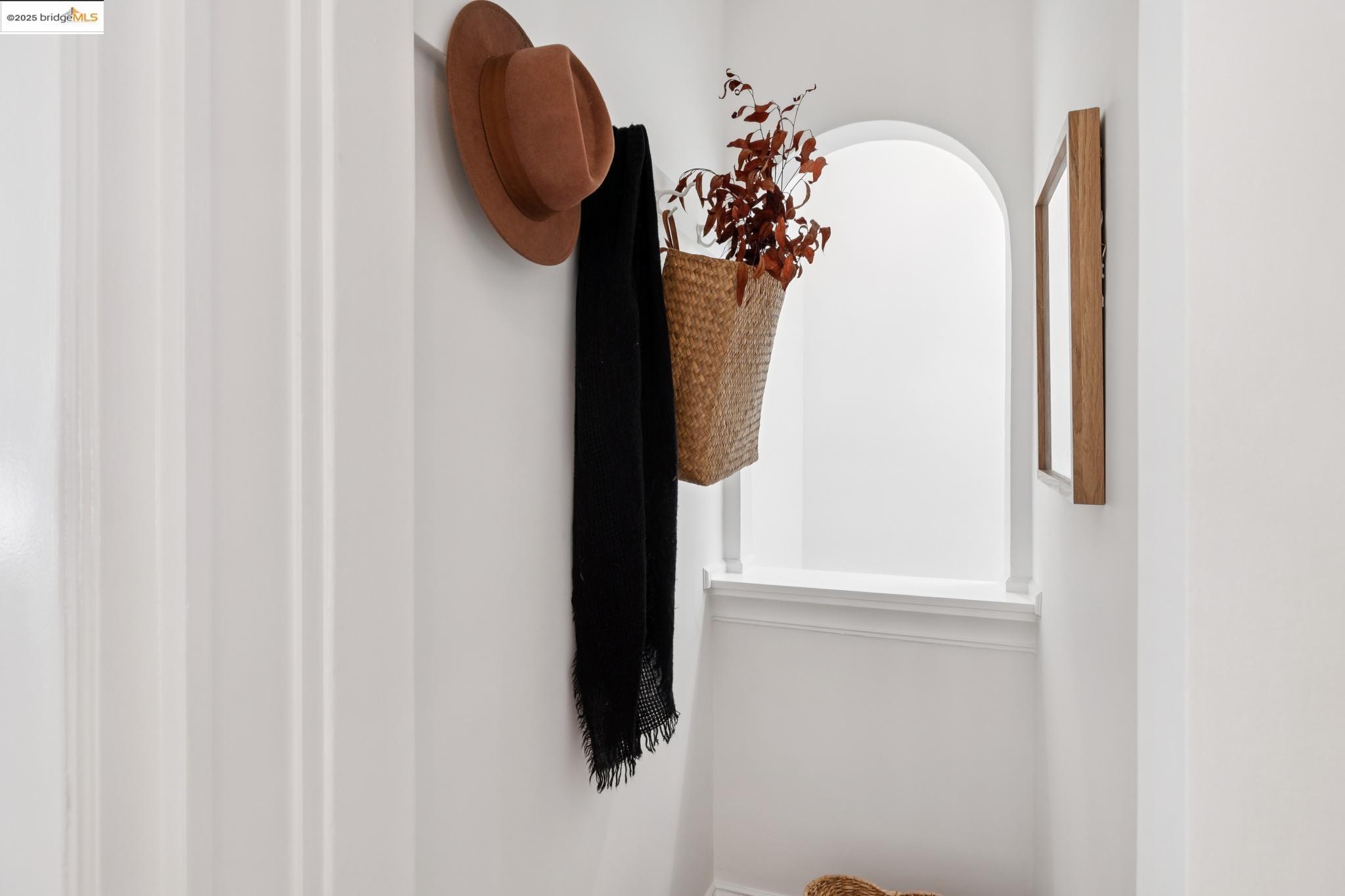 Detail Gallery Image 7 of 60 For 753 Kingston Ave, Oakland,  CA 94611 - 3 Beds | 3/1 Baths