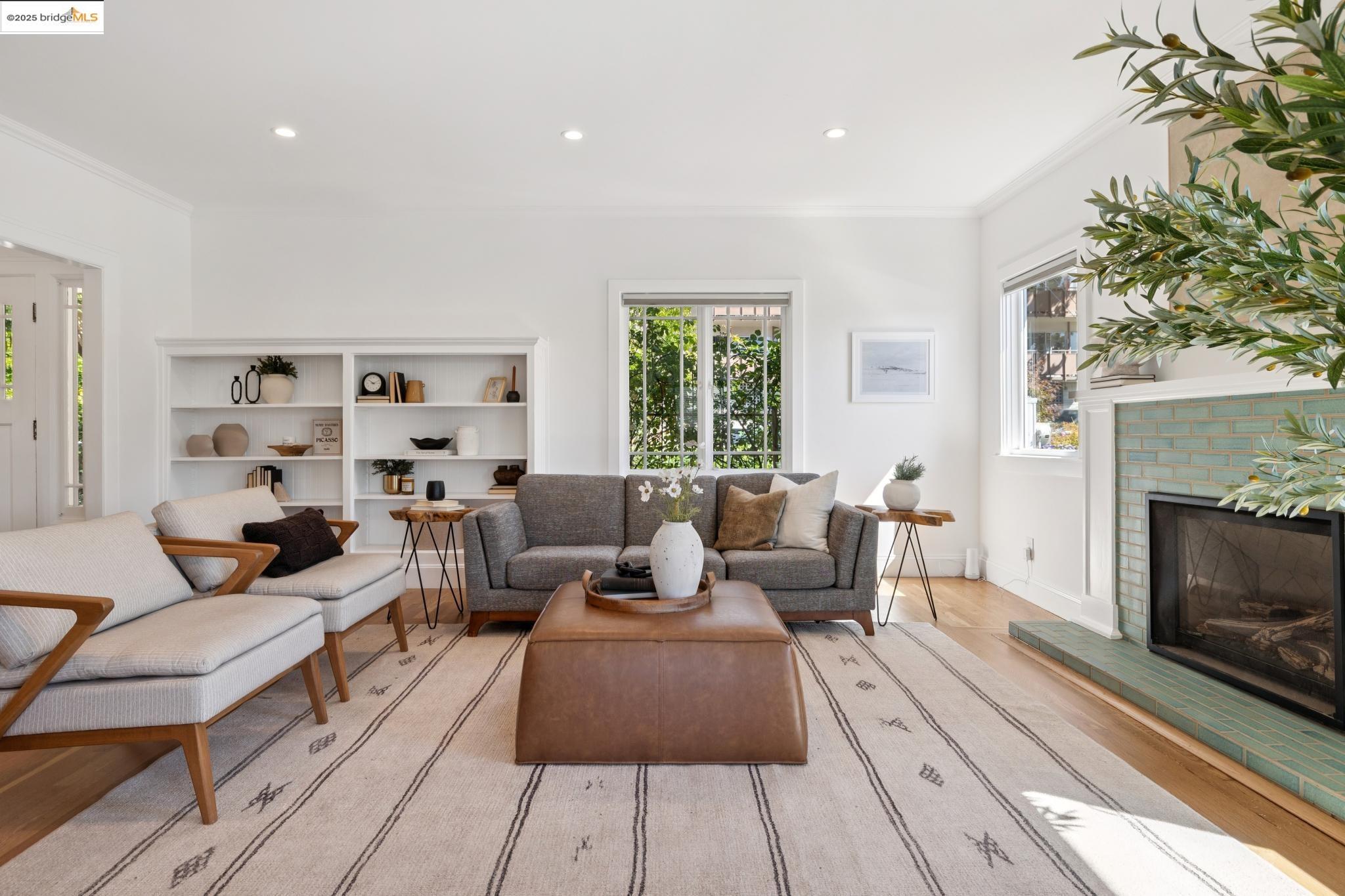 Detail Gallery Image 9 of 60 For 753 Kingston Ave, Oakland,  CA 94611 - 3 Beds | 3/1 Baths