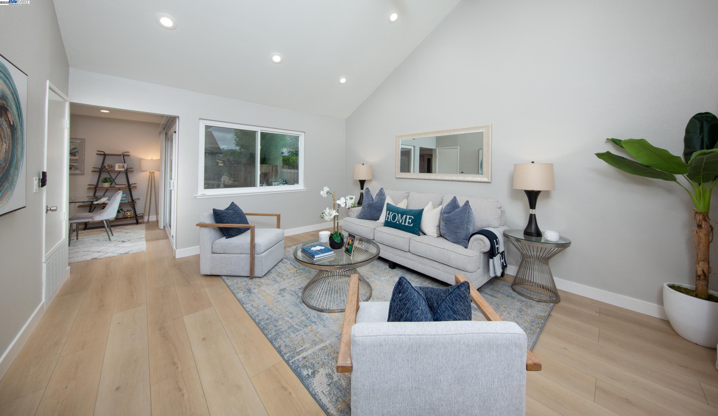 Detail Gallery Image 4 of 21 For 1392 Springview Ct., Concord,  CA 94521 - 3 Beds | 2 Baths
