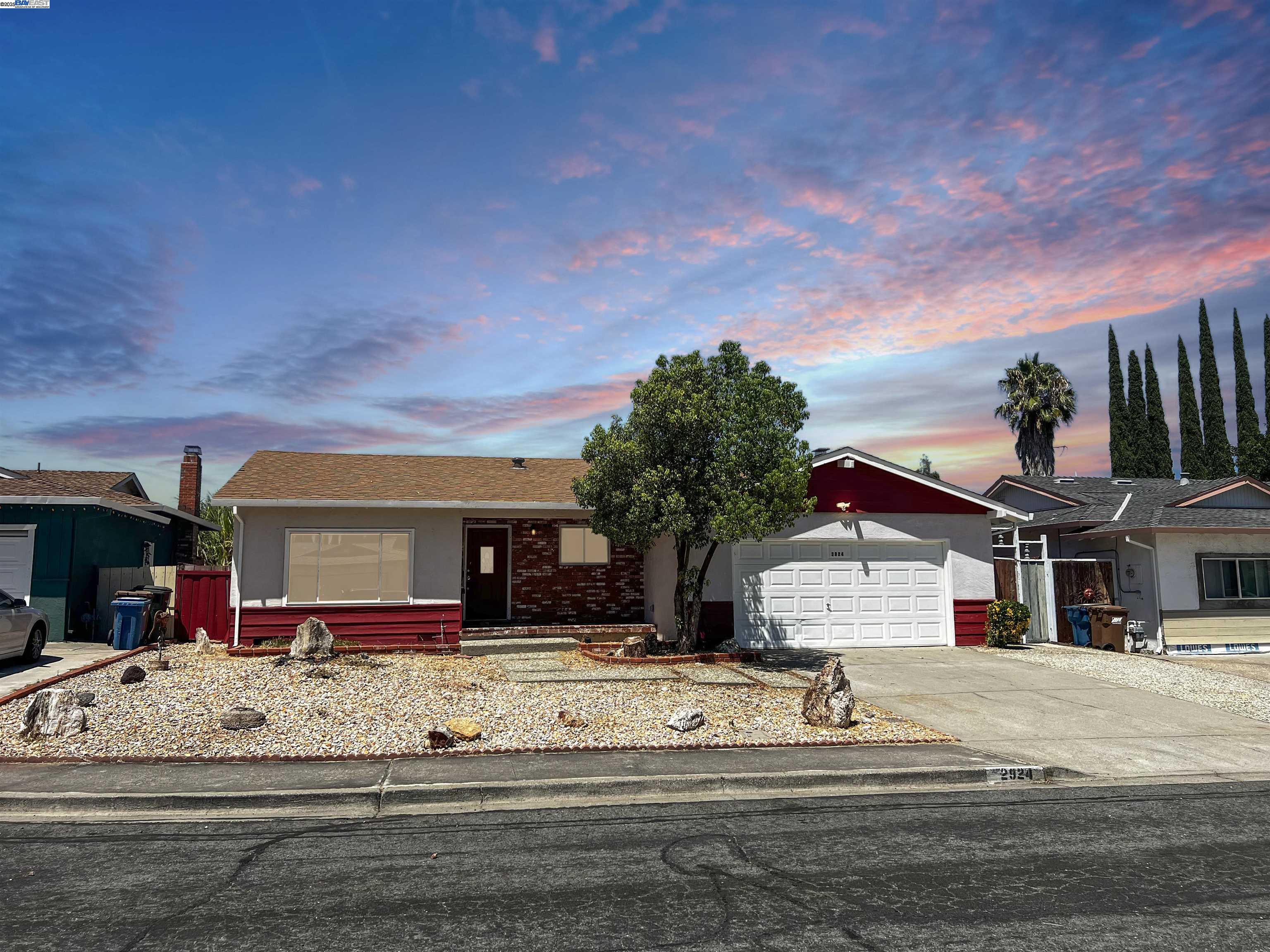 Detail Gallery Image 1 of 27 For 2924 Ventura Ct, Antioch,  CA 94509 - 4 Beds | 2 Baths