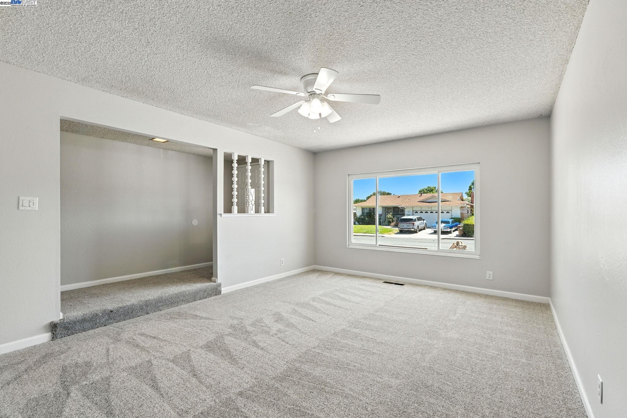 Detail Gallery Image 2 of 27 For 2924 Ventura Ct, Antioch,  CA 94509 - 4 Beds | 2 Baths