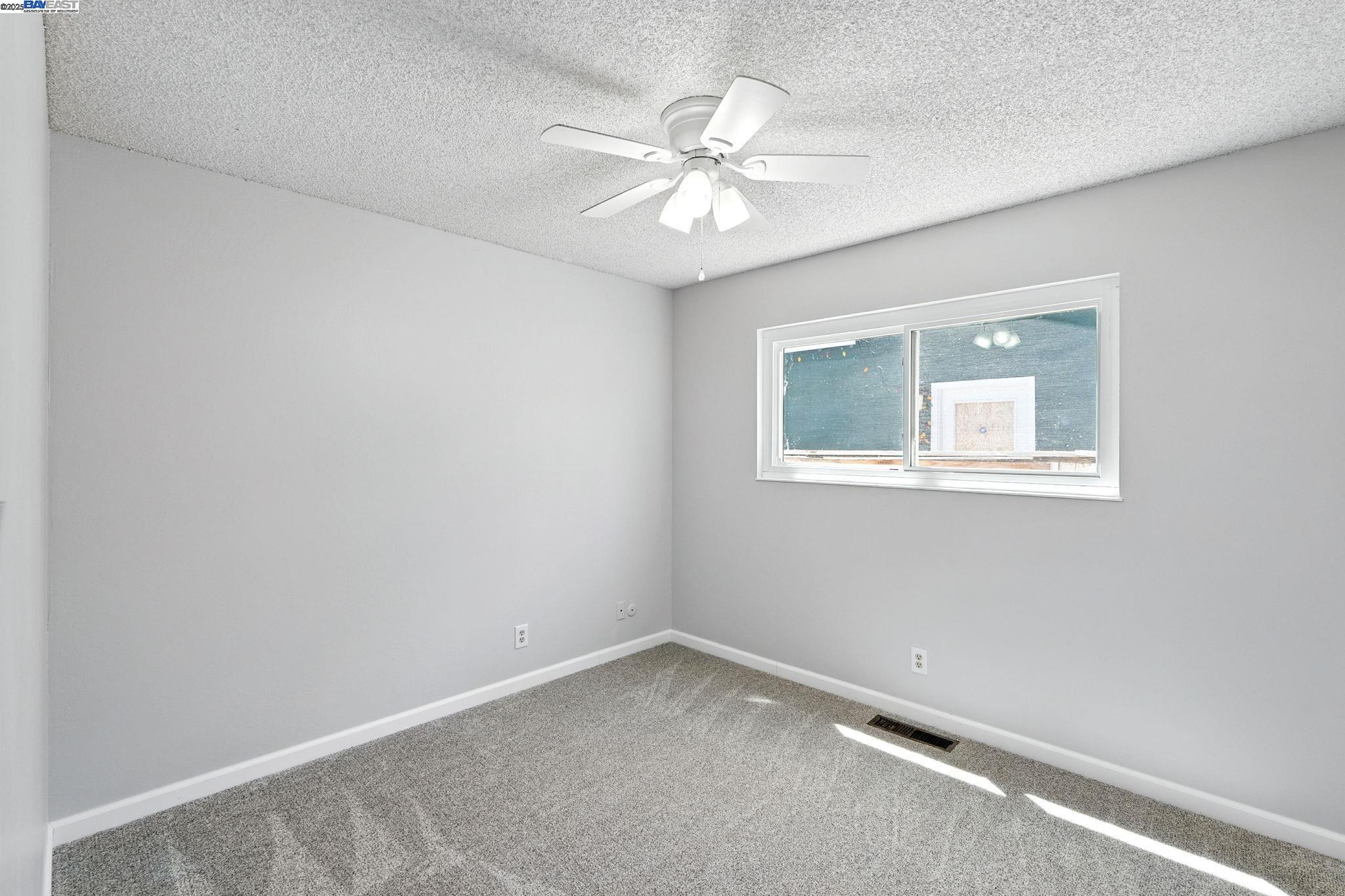 Detail Gallery Image 14 of 27 For 2924 Ventura Ct, Antioch,  CA 94509 - 4 Beds | 2 Baths