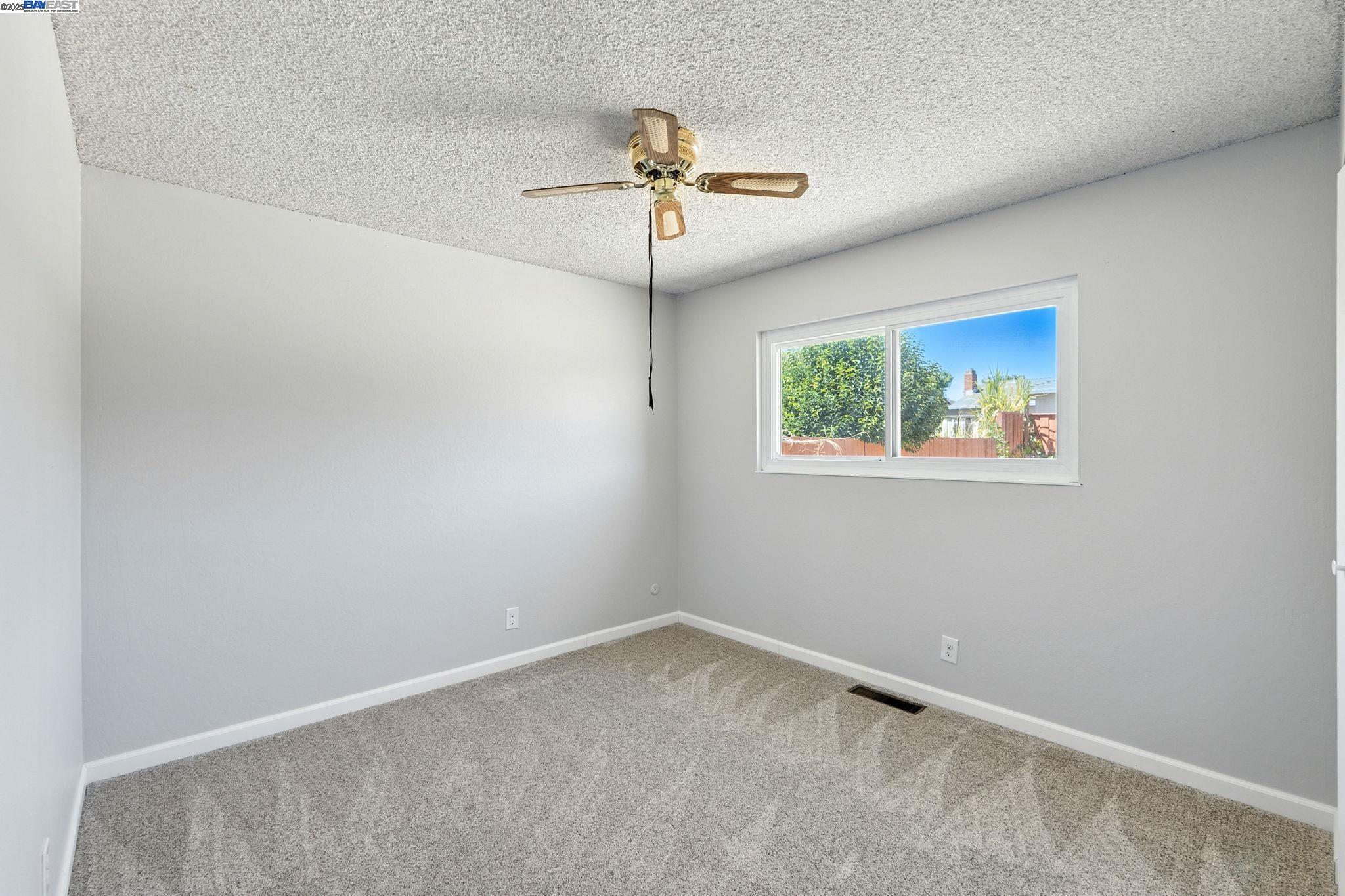 Detail Gallery Image 19 of 27 For 2924 Ventura Ct, Antioch,  CA 94509 - 4 Beds | 2 Baths