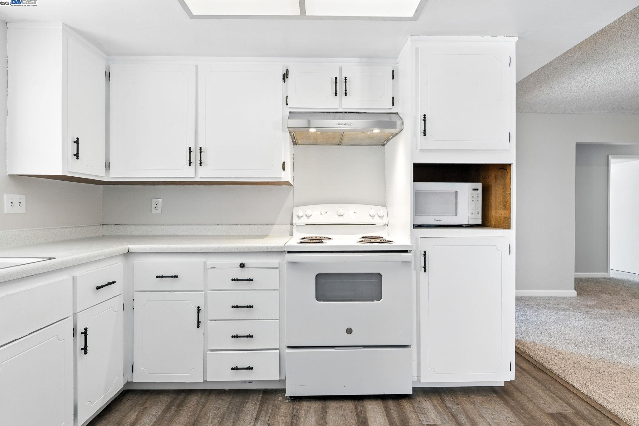 Detail Gallery Image 5 of 27 For 2924 Ventura Ct, Antioch,  CA 94509 - 4 Beds | 2 Baths