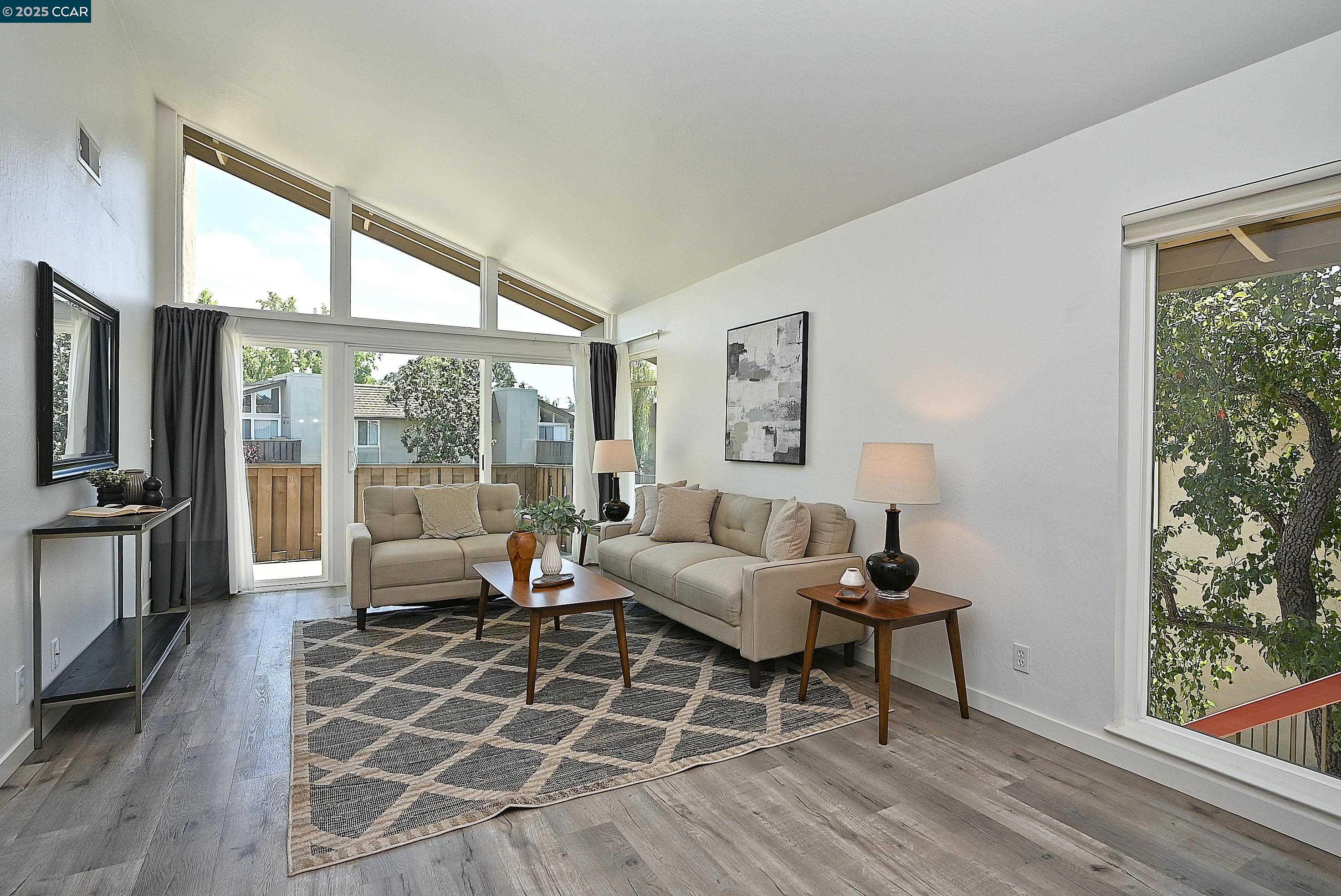 Photo #13: 41107644 Listing: Photo #13