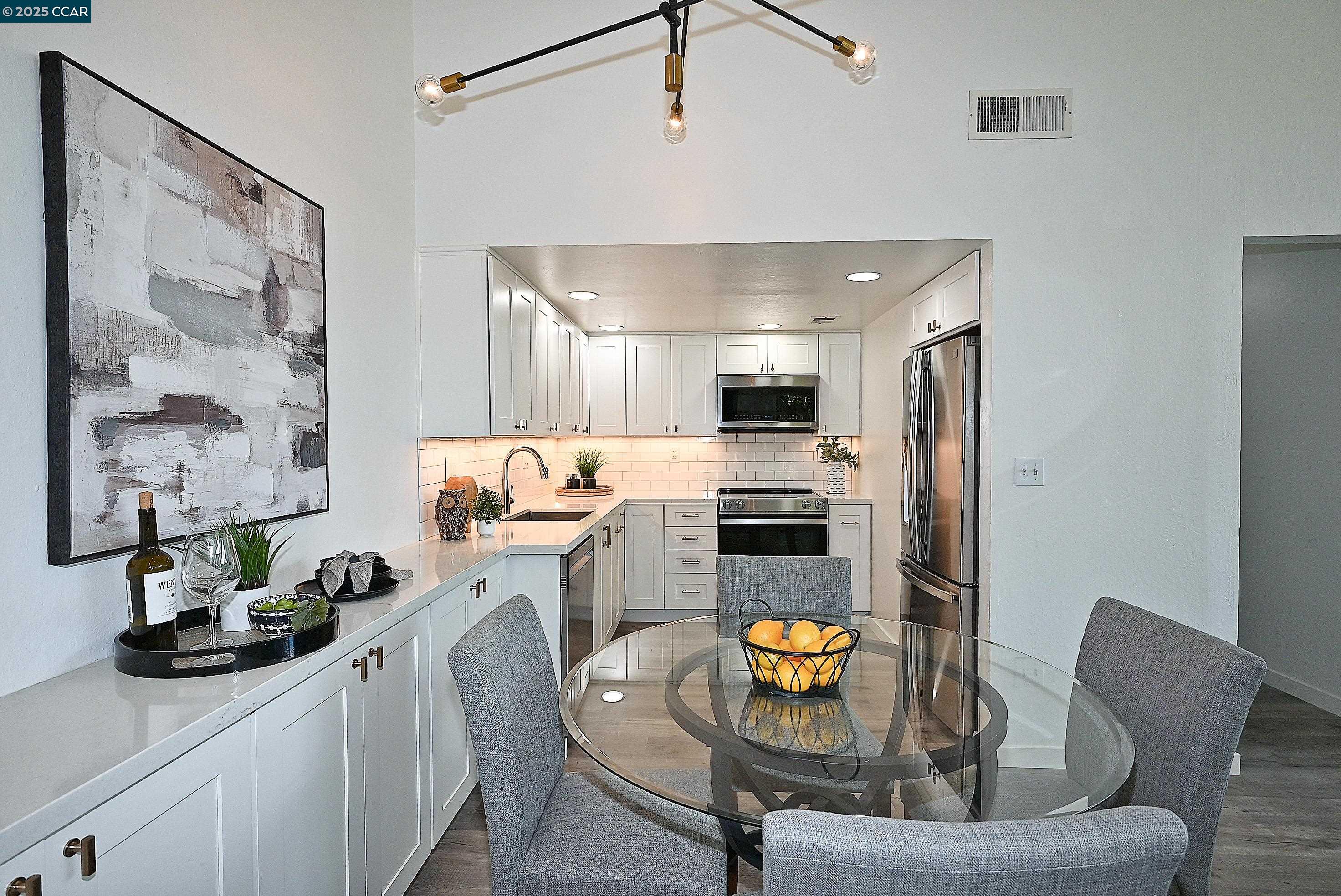 Photo #15: 41107644 Listing: Photo #15