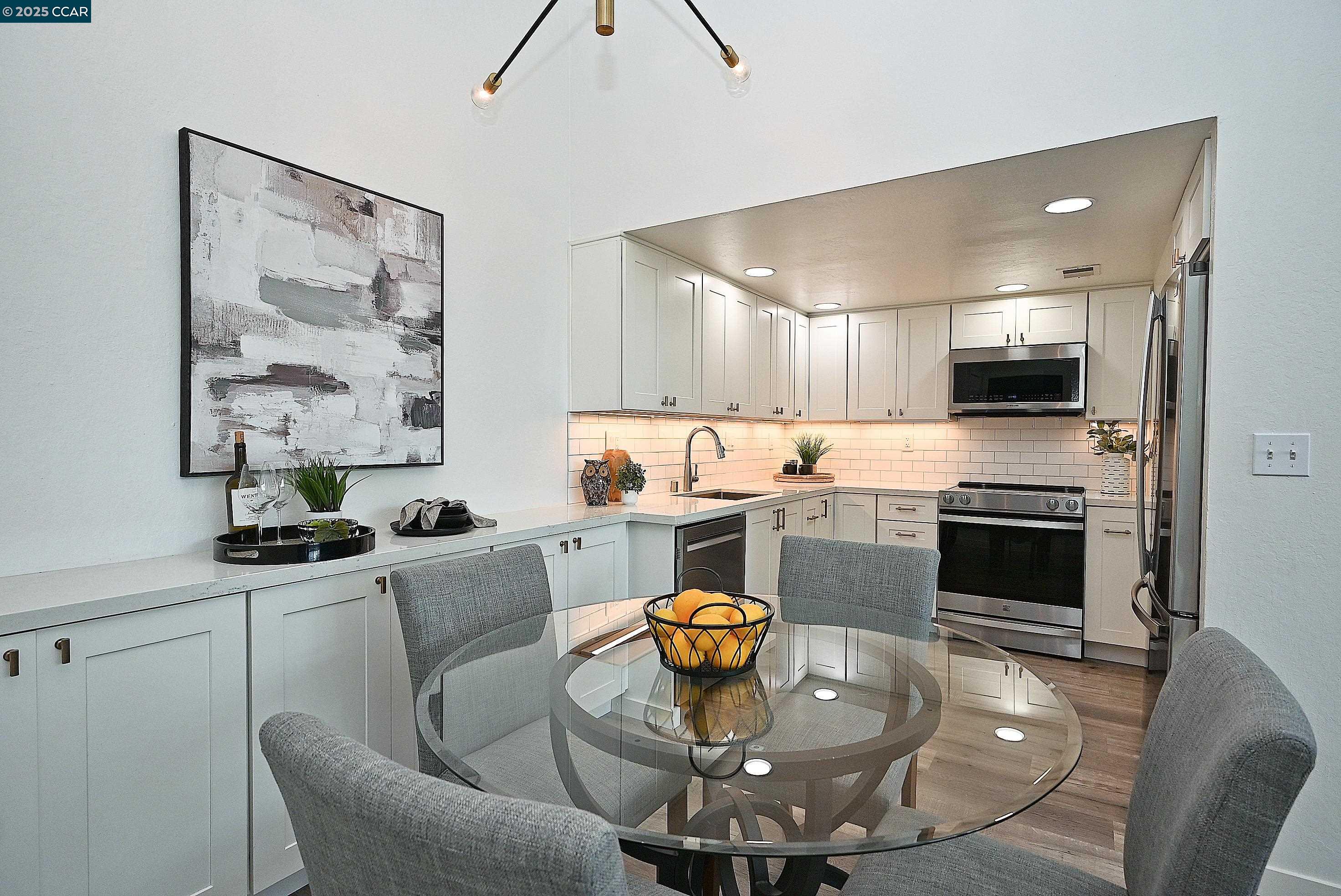 Photo #16: 41107644 Listing: Photo #16