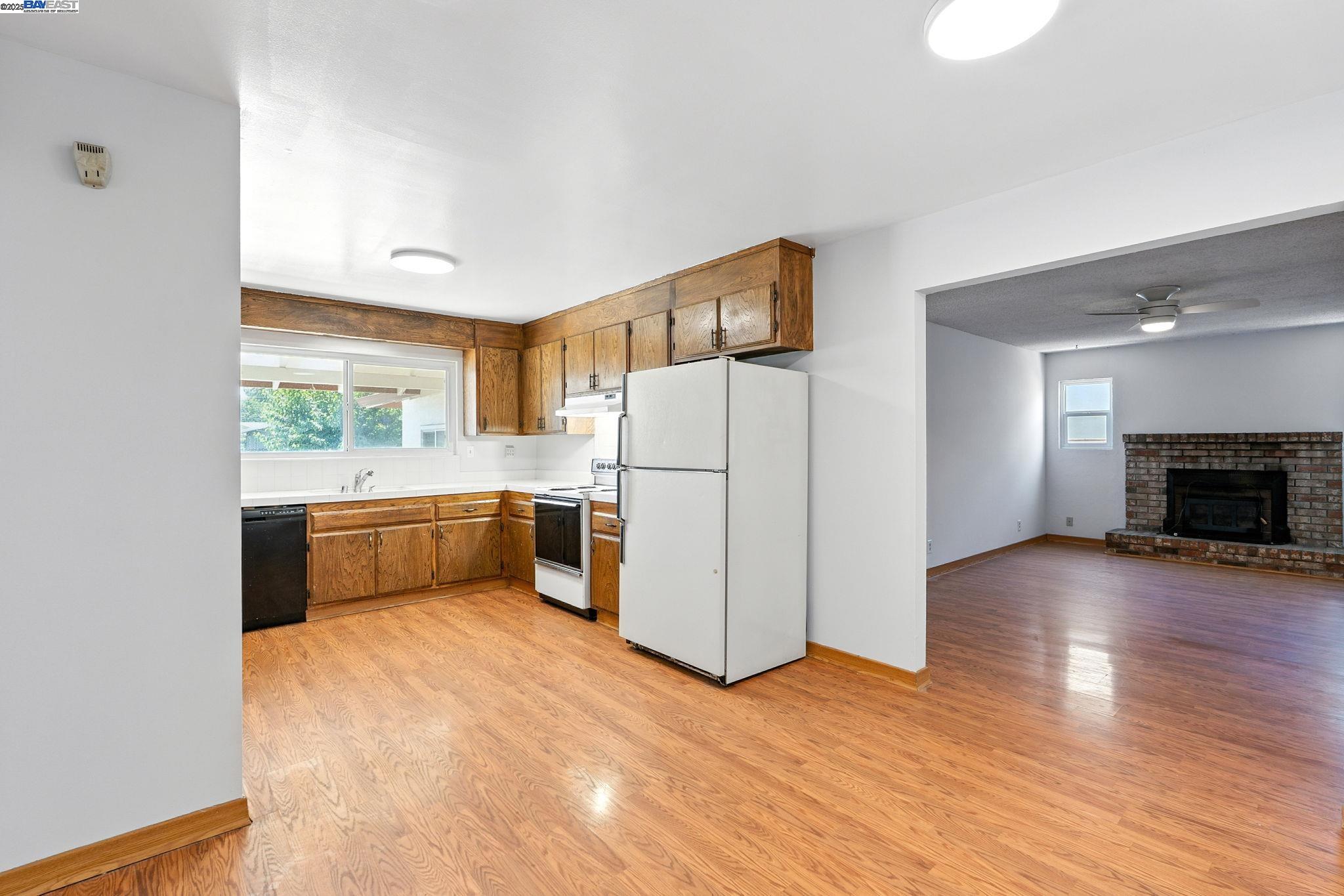 Detail Gallery Image 6 of 27 For 165 Curtis Dr, Brentwood,  CA 94513 - 3 Beds | 2 Baths