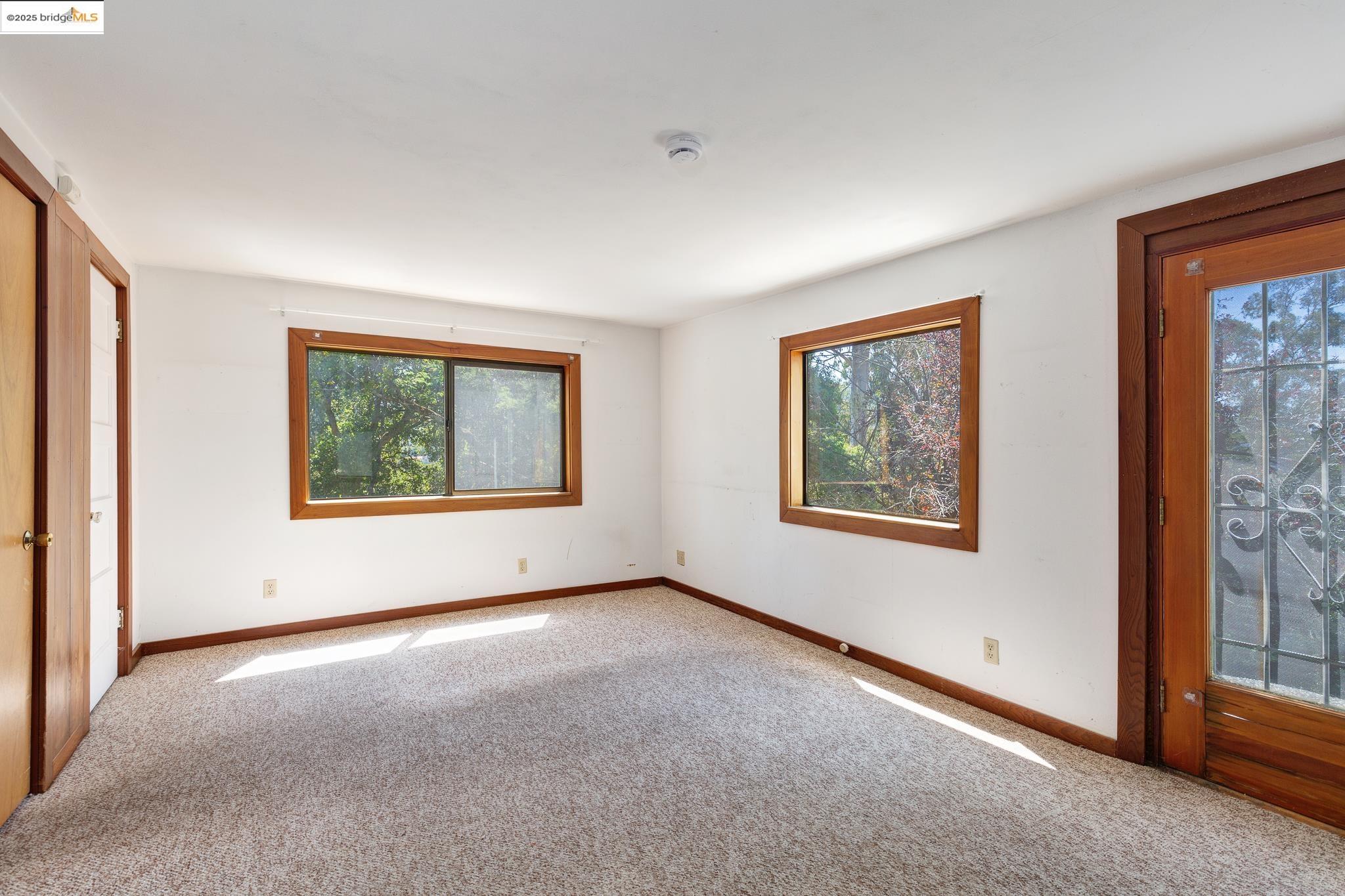 Detail Gallery Image 12 of 23 For 6022 Merriewood Dr, Oakland,  CA 94611 - 1 Beds | 1 Baths