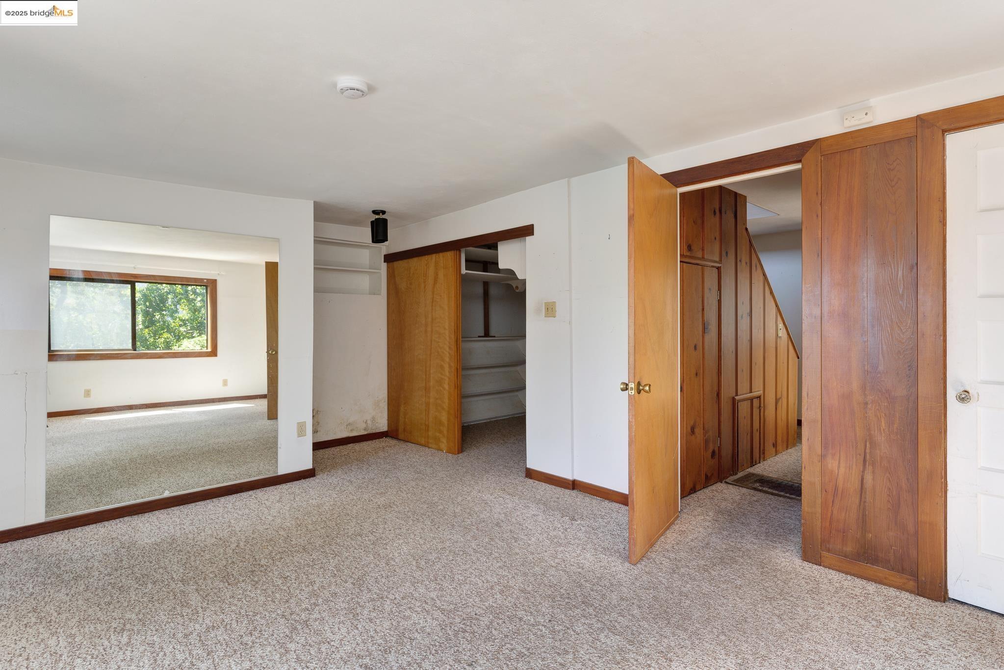 Detail Gallery Image 13 of 23 For 6022 Merriewood Dr, Oakland,  CA 94611 - 1 Beds | 1 Baths