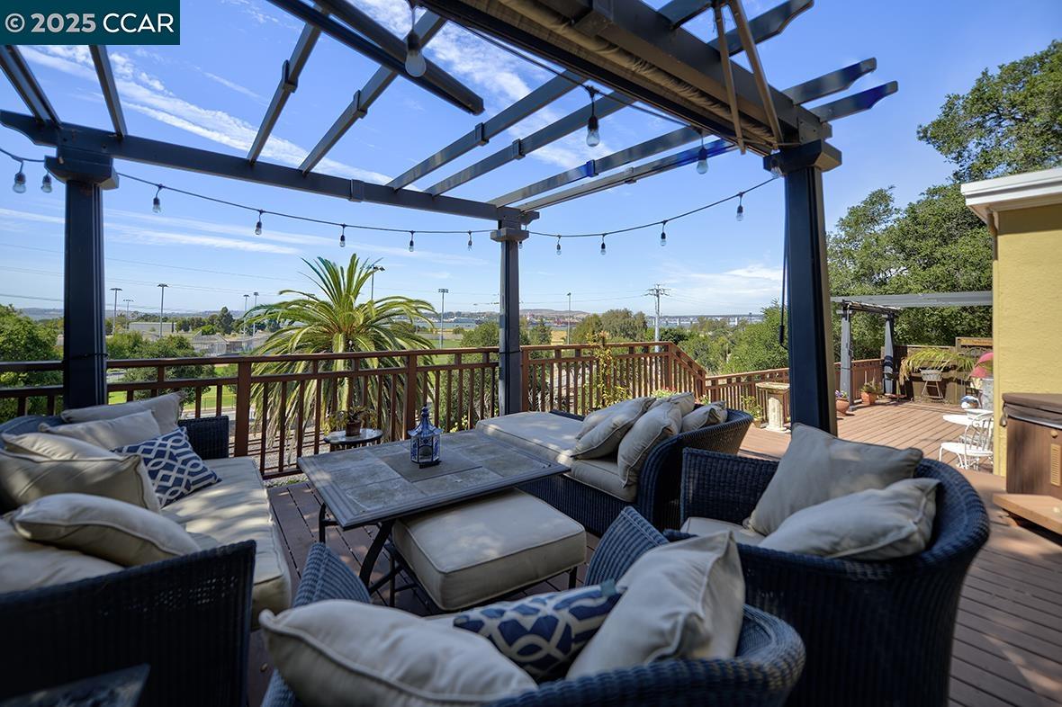 Detail Gallery Image 27 of 57 For 1251 Escobar Street, Martinez,  CA 94553 - 3 Beds | 2 Baths