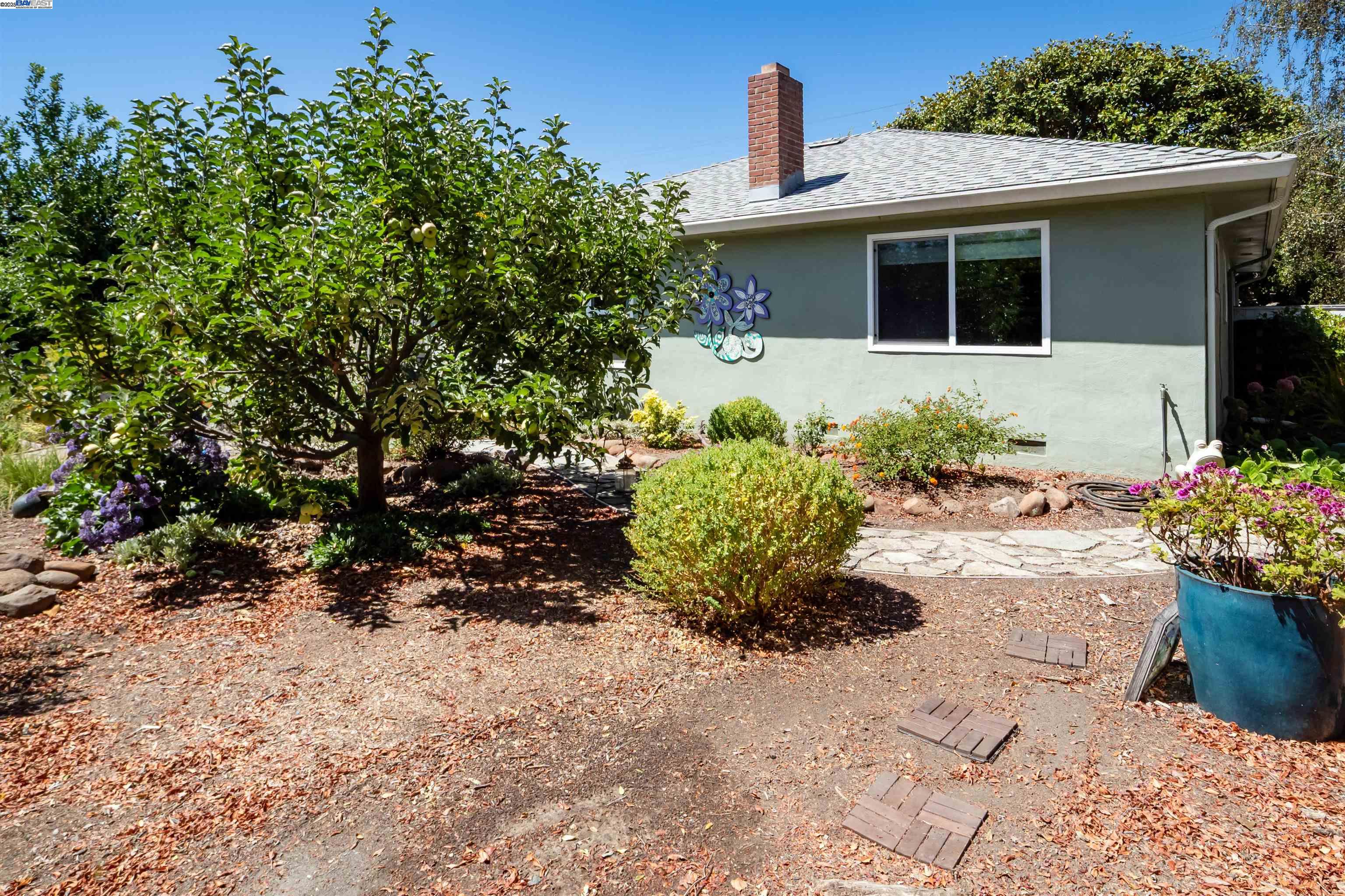 Detail Gallery Image 27 of 39 For 4670 Eggers Dr, Fremont,  CA 94536 - 3 Beds | 2 Baths