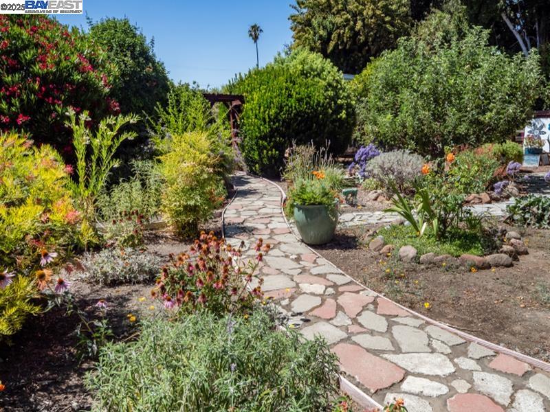 Detail Gallery Image 34 of 39 For 4670 Eggers Dr, Fremont,  CA 94536 - 3 Beds | 2 Baths