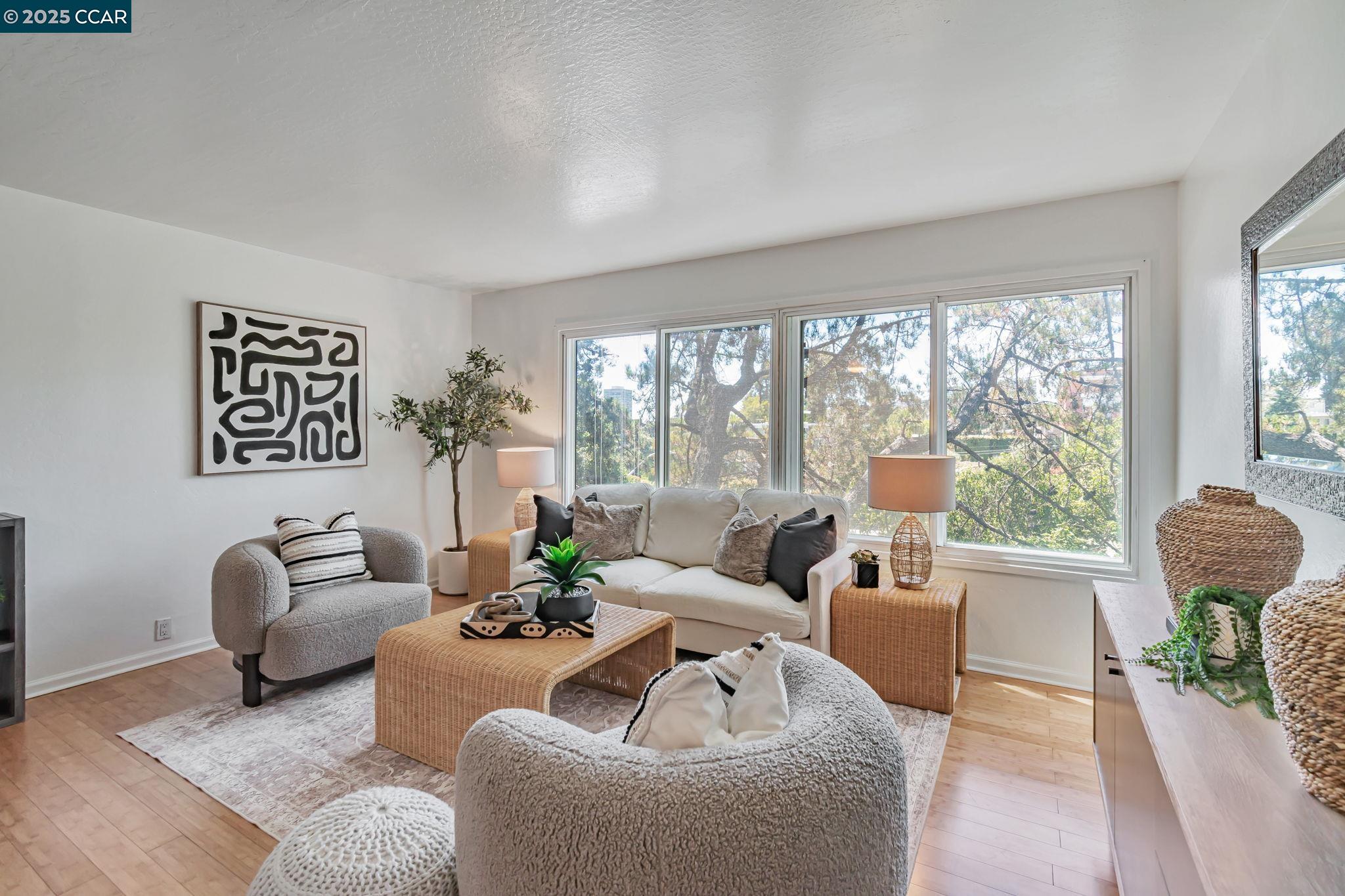 Photo #5: 41107653 Listing 