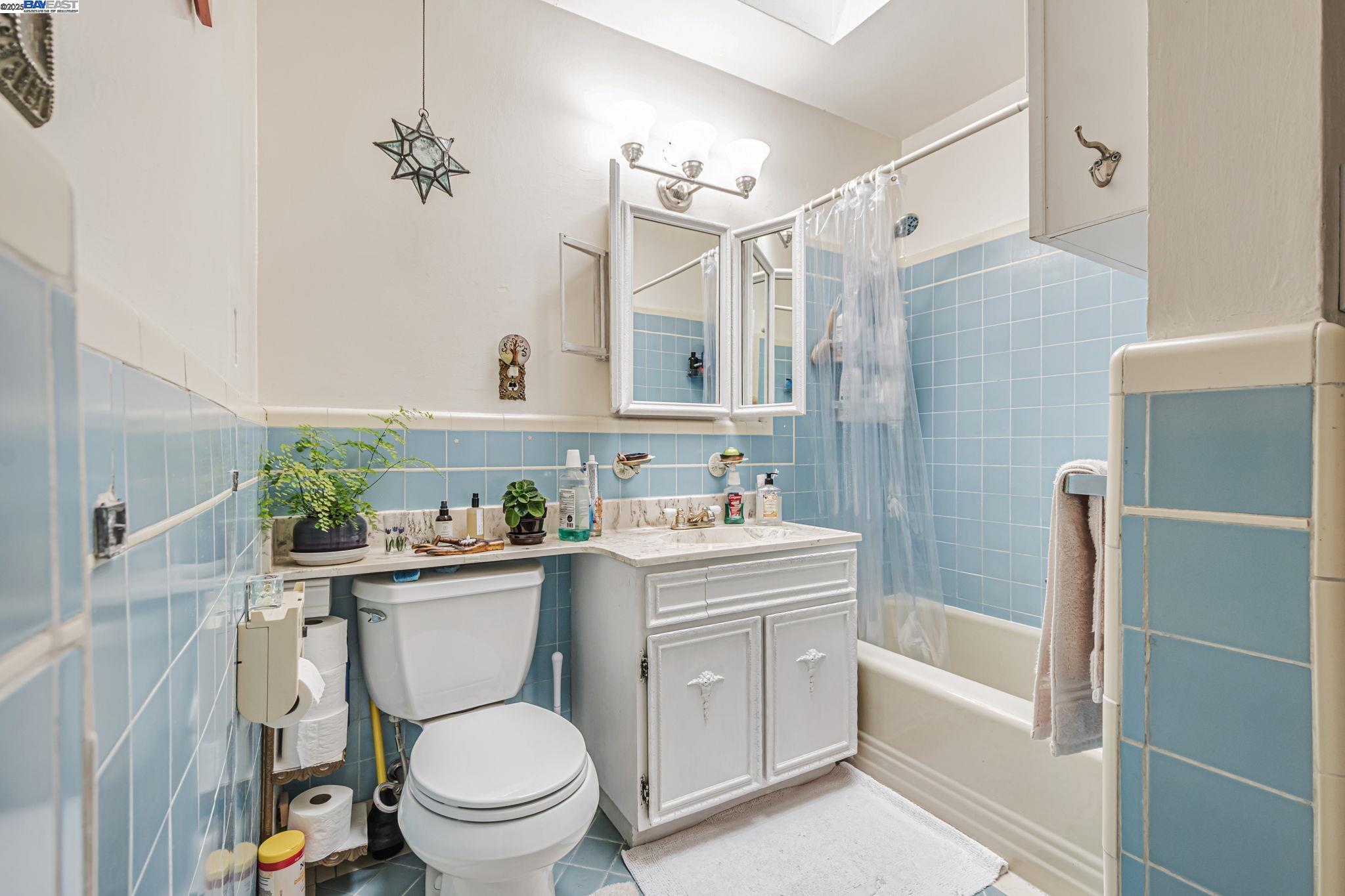Detail Gallery Image 20 of 39 For 1942 Jennings Street, San Francisco,  CA 94124 - 3 Beds | 2 Baths