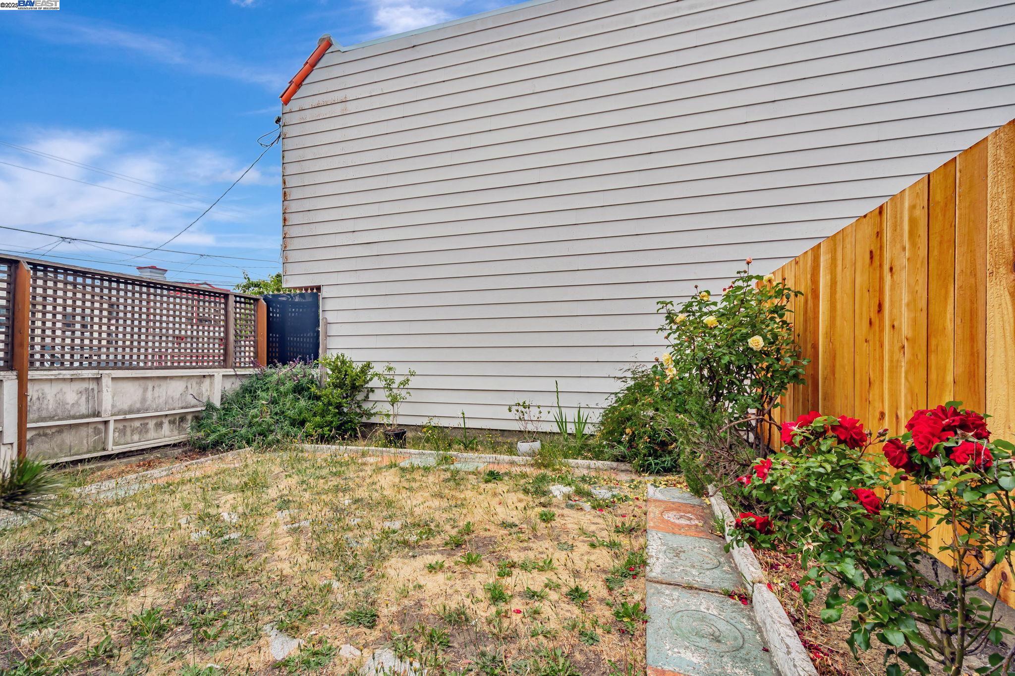 Detail Gallery Image 33 of 39 For 1942 Jennings Street, San Francisco,  CA 94124 - 3 Beds | 2 Baths