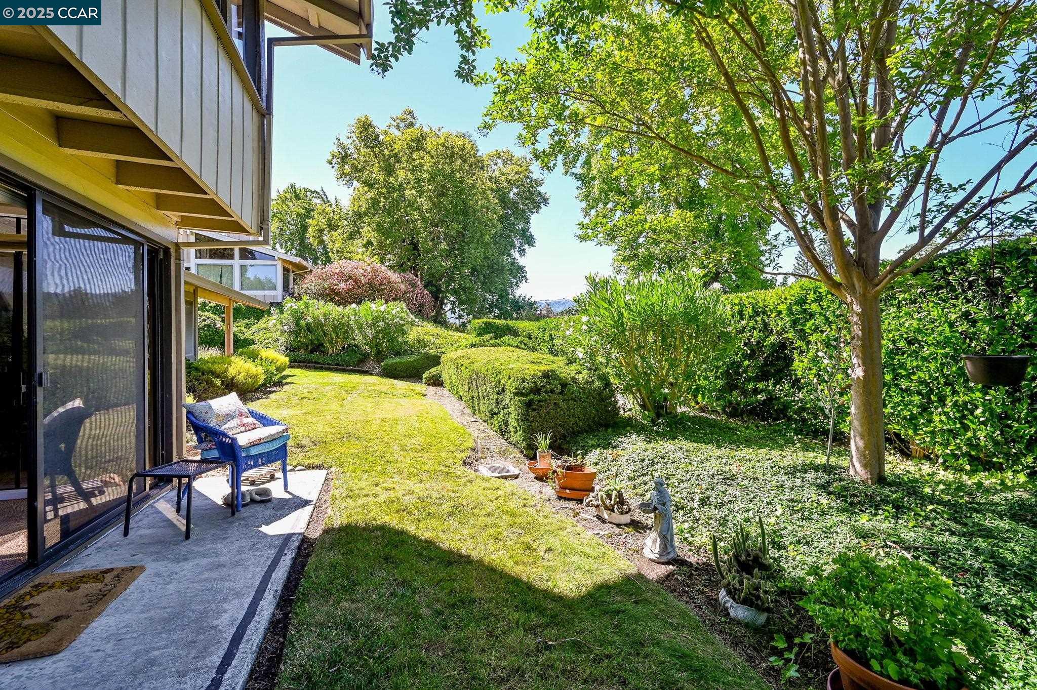 Photo #5: 41107659 Listing 