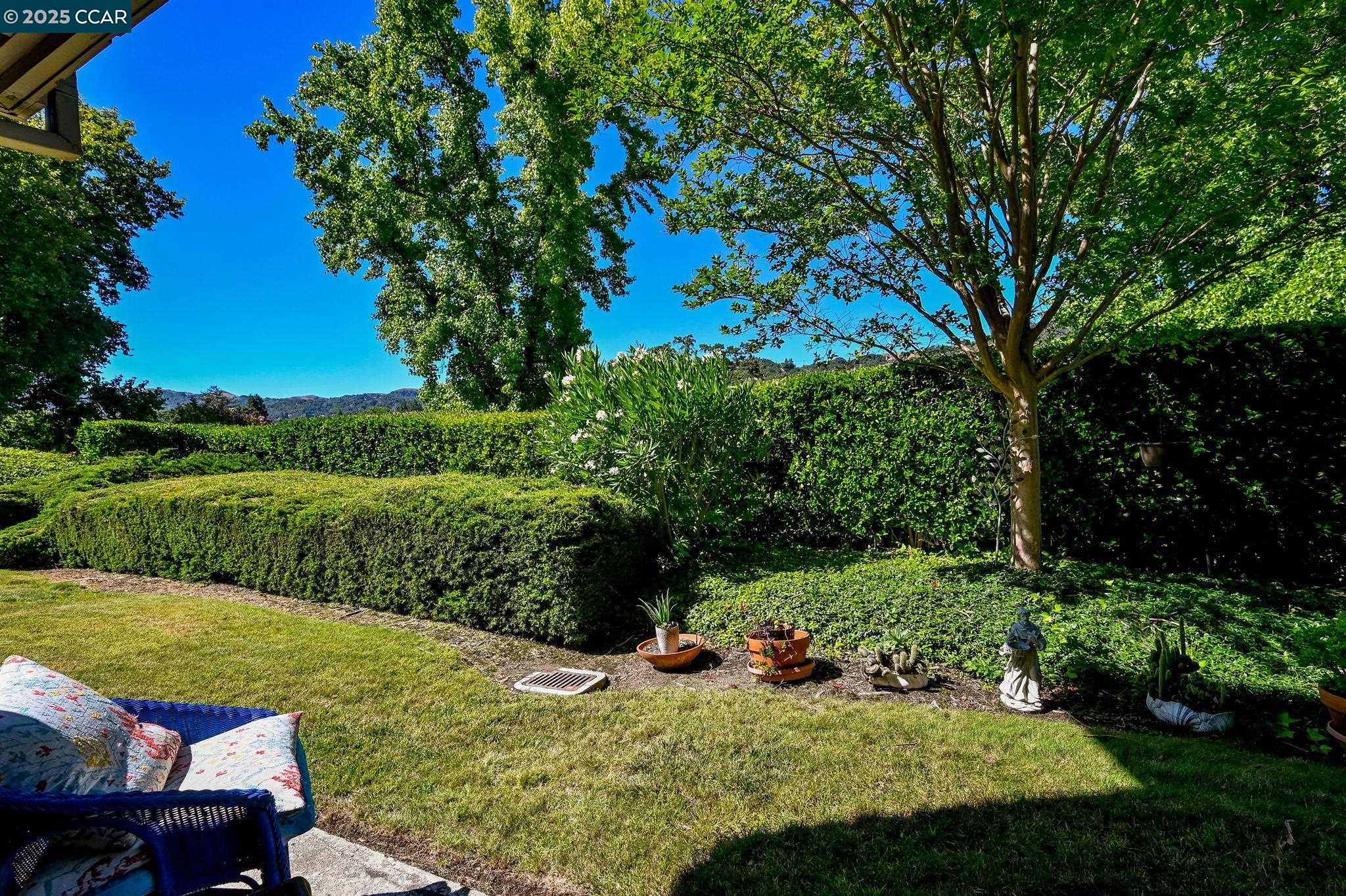 Photo #6: 41107659 Listing 