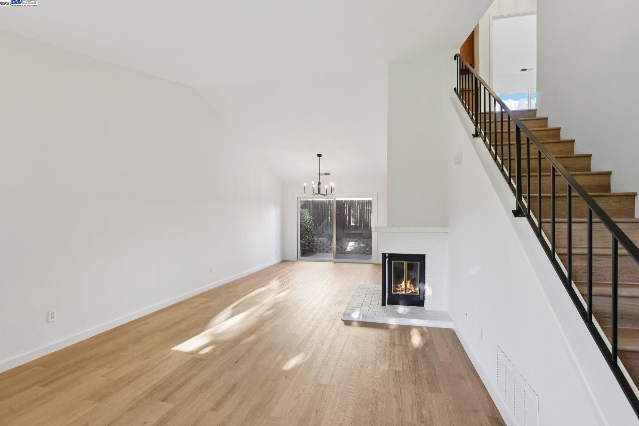 Photo #6: 41107662 Listing 