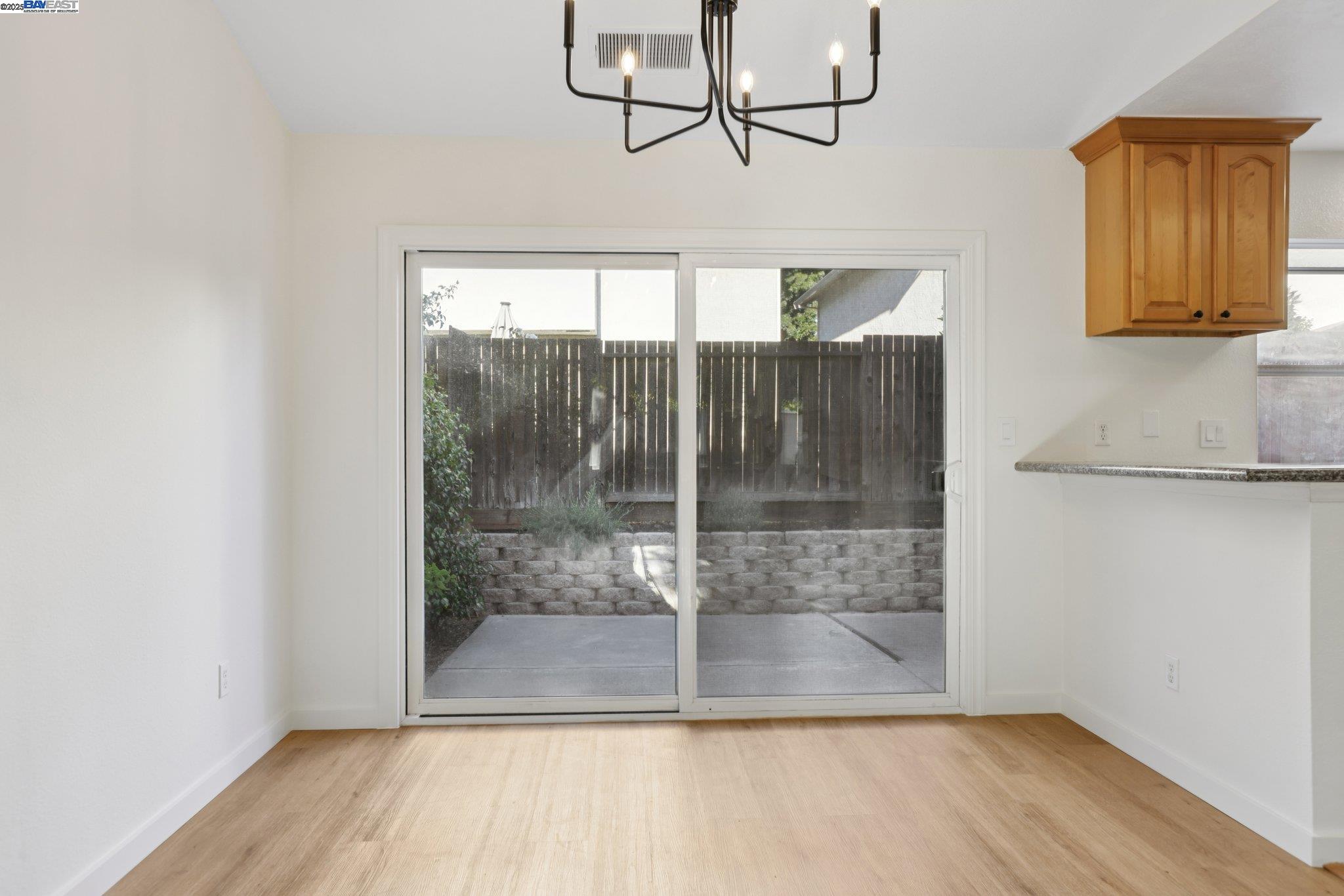 Detail Gallery Image 18 of 49 For 2039 Alexander, Pleasanton,  CA 94588 - 2 Beds | 2/1 Baths