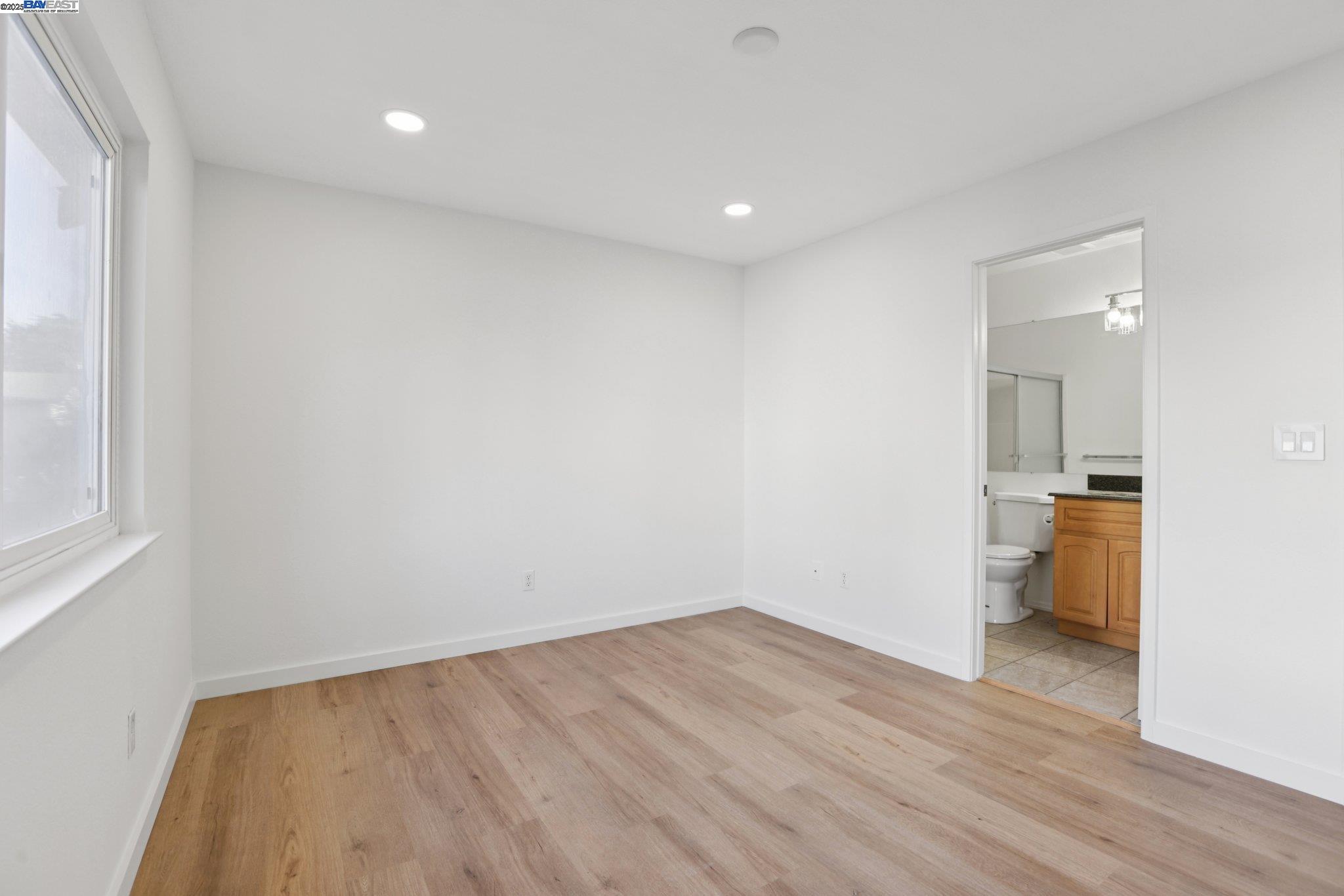 Detail Gallery Image 38 of 49 For 2039 Alexander, Pleasanton,  CA 94588 - 2 Beds | 2/1 Baths