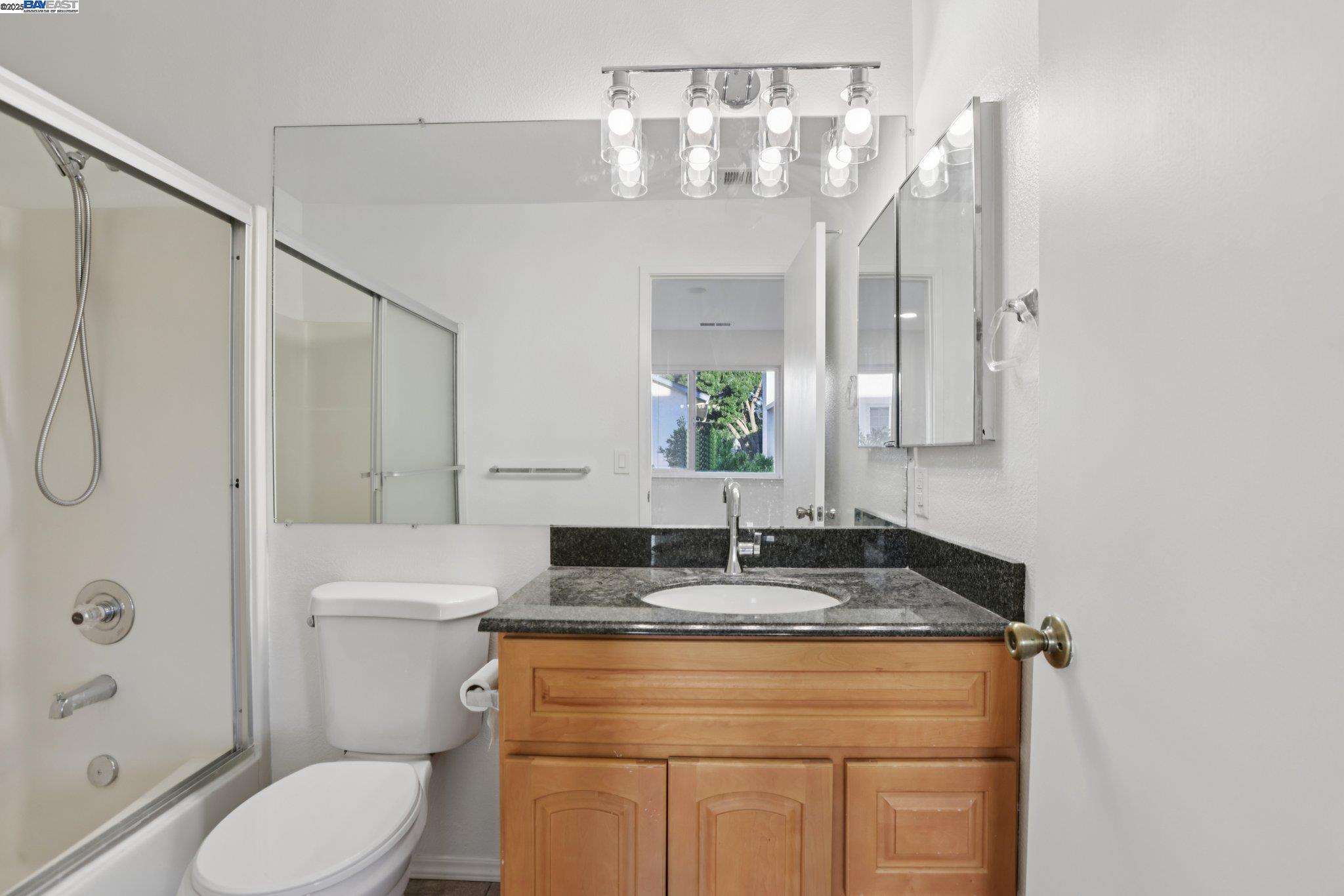 Detail Gallery Image 41 of 49 For 2039 Alexander, Pleasanton,  CA 94588 - 2 Beds | 2/1 Baths