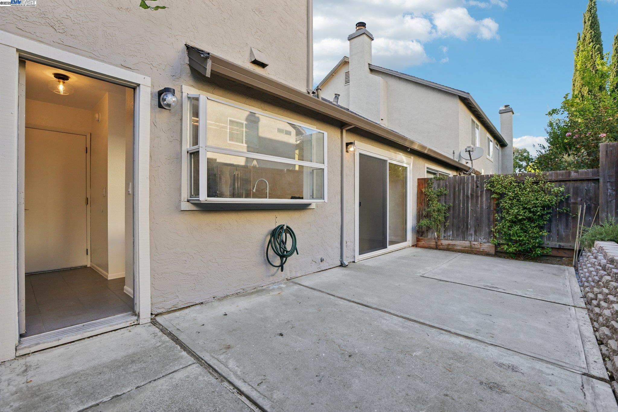 Detail Gallery Image 48 of 49 For 2039 Alexander, Pleasanton,  CA 94588 - 2 Beds | 2/1 Baths