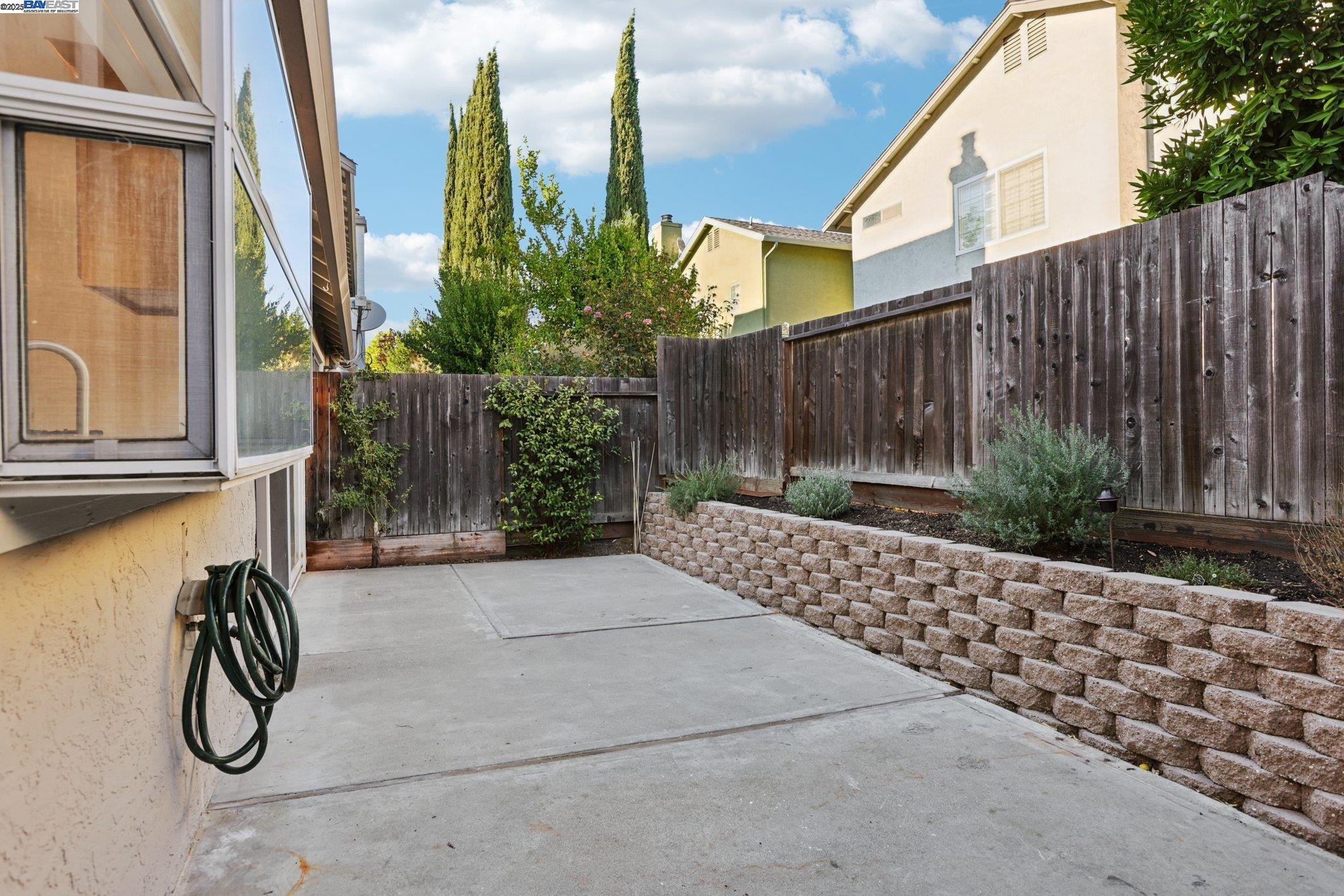 Detail Gallery Image 49 of 49 For 2039 Alexander, Pleasanton,  CA 94588 - 2 Beds | 2/1 Baths