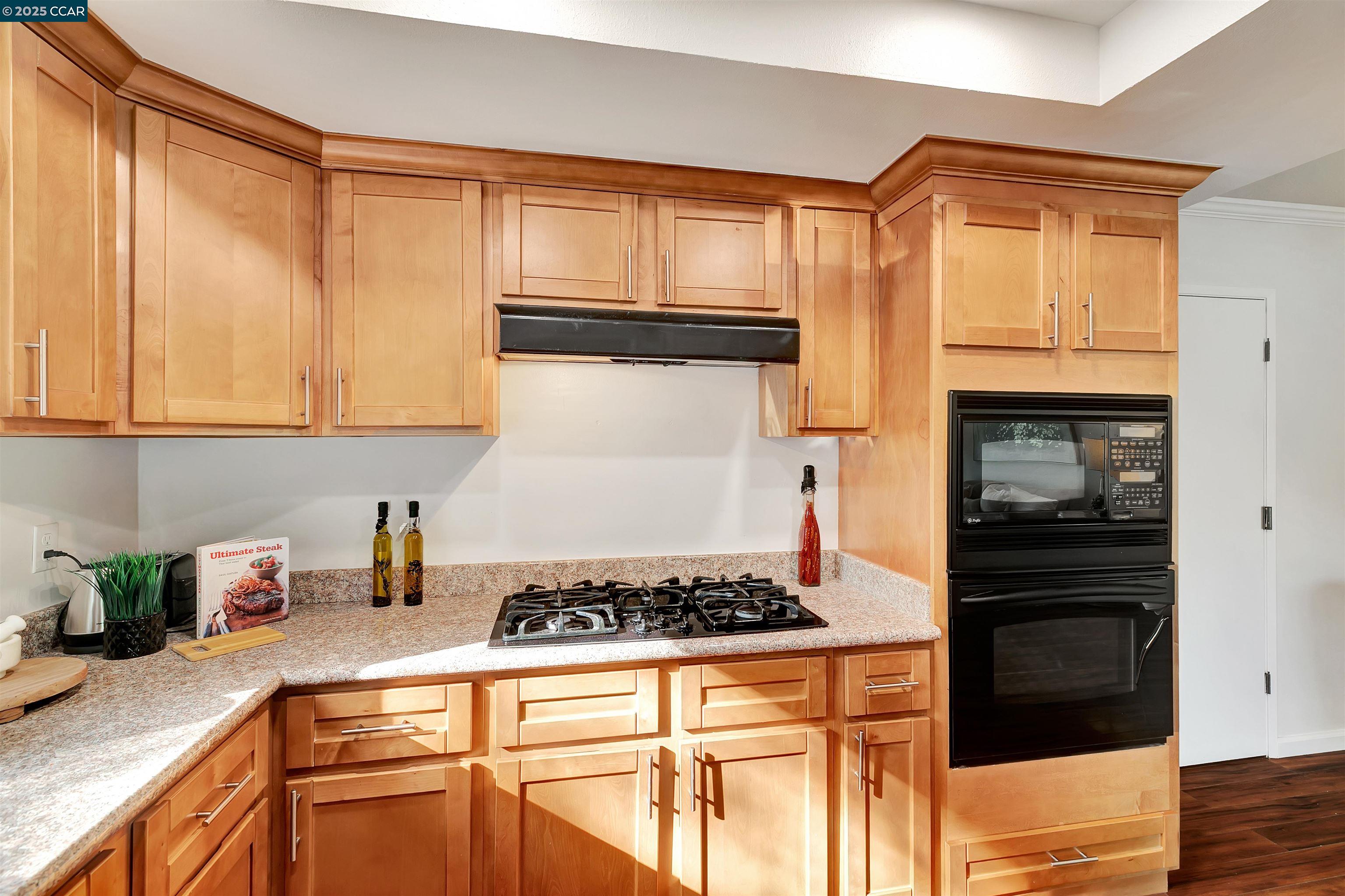 Detail Gallery Image 14 of 46 For 19 Marques Pl, Danville,  CA 94526 - 2 Beds | 1/1 Baths