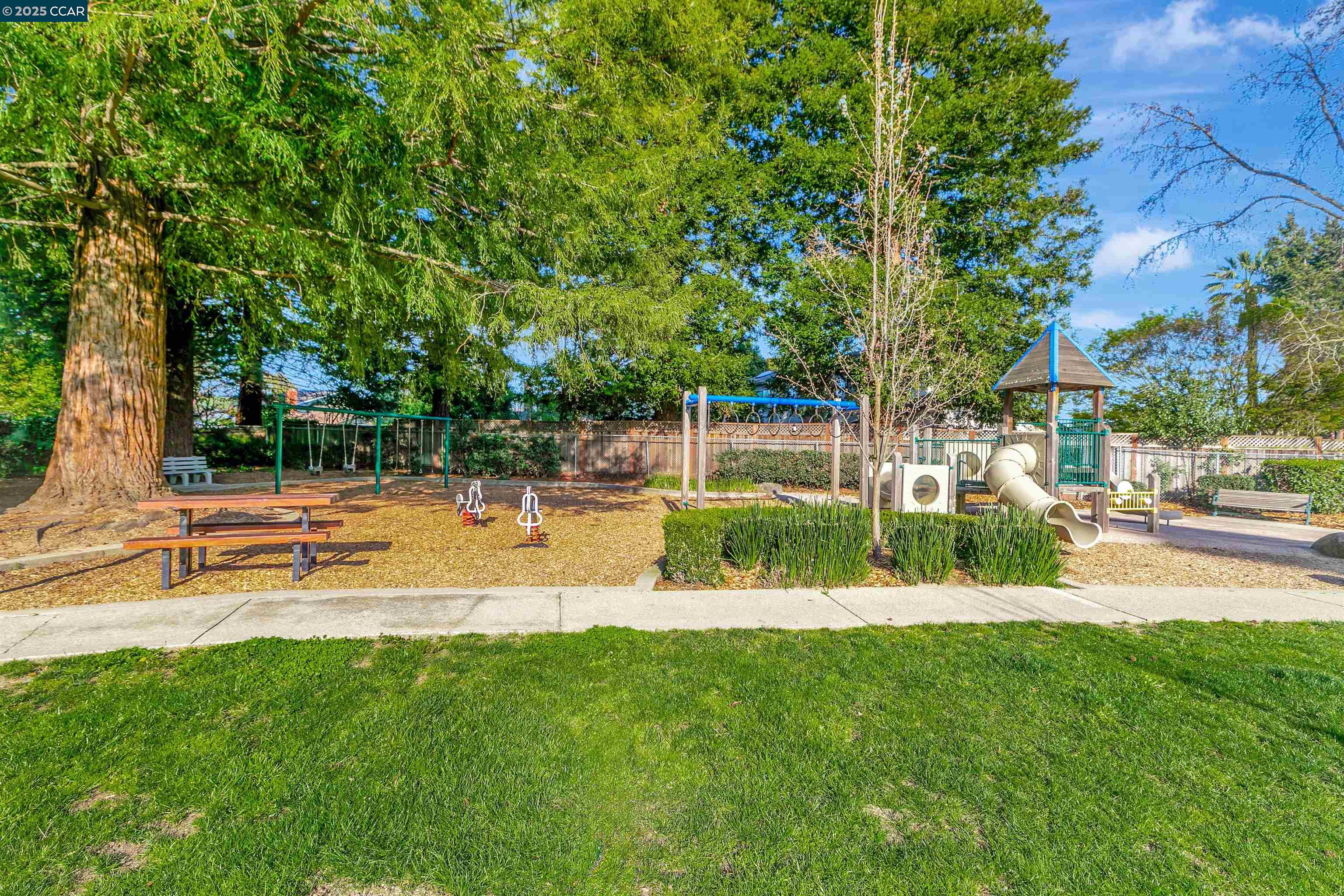 Detail Gallery Image 43 of 46 For 19 Marques Pl, Danville,  CA 94526 - 2 Beds | 1/1 Baths