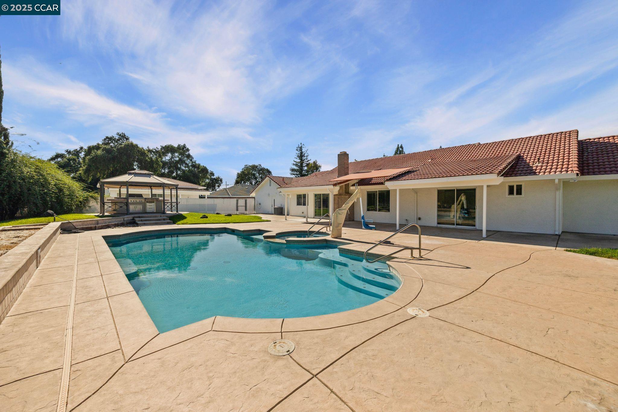 Detail Gallery Image 7 of 51 For 9822 Doyle Ct, Stockton,  CA 95212 - 3 Beds | 2/1 Baths