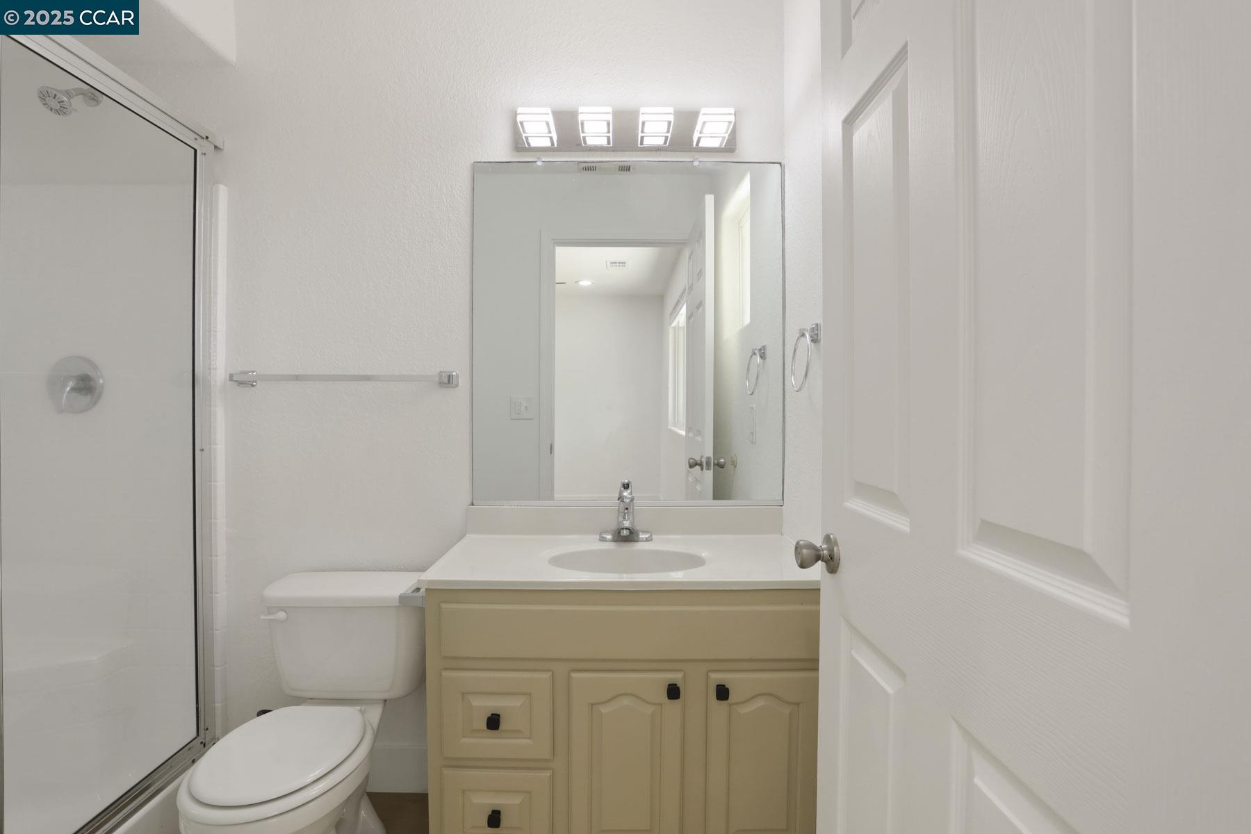 Detail Gallery Image 21 of 32 For 458 Aztec Ln, Lathrop,  CA 95330 - 3 Beds | 2 Baths