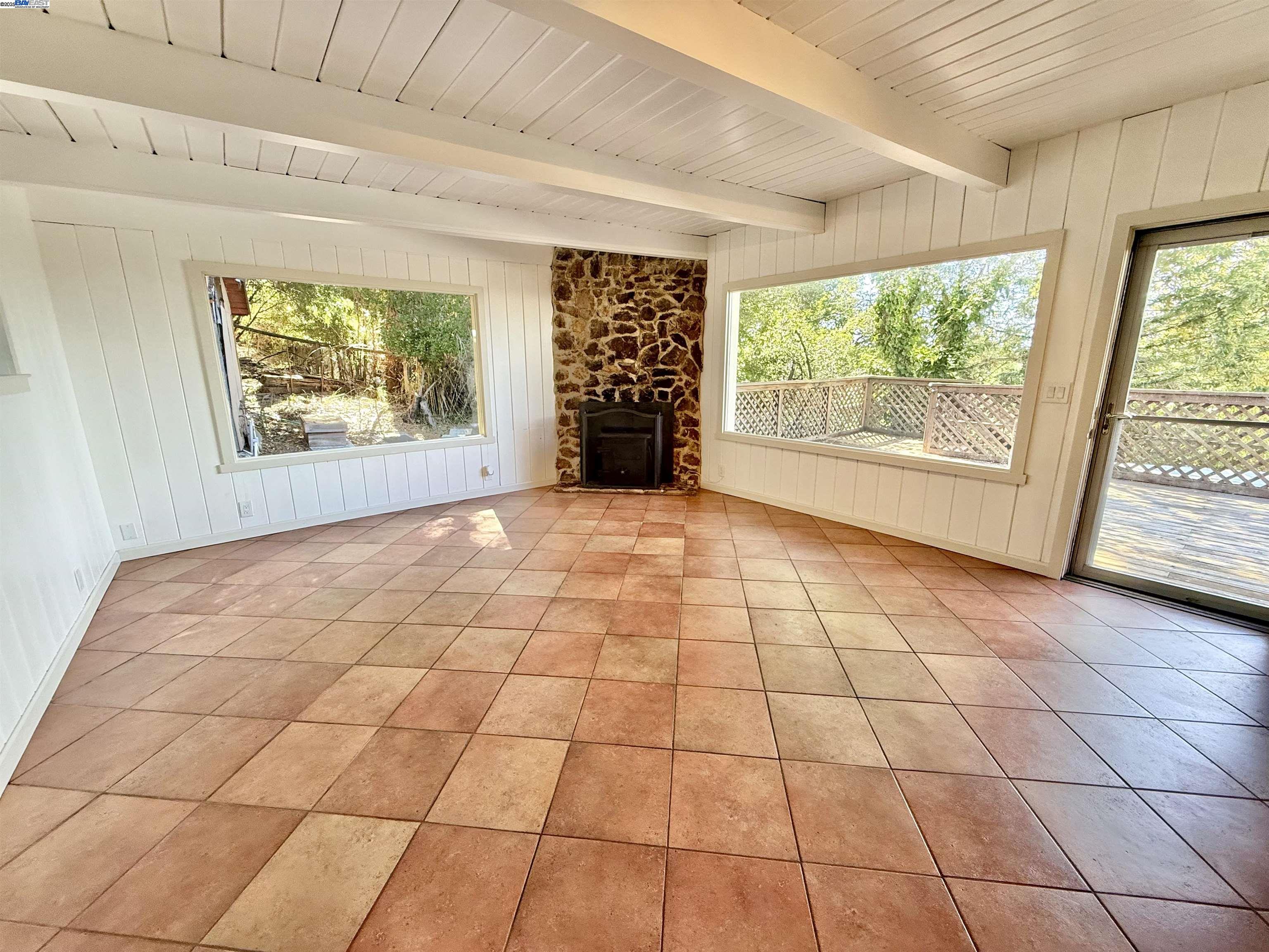 Detail Gallery Image 17 of 50 For 7308 Altura Pl, Oakland,  CA 94605 - 1 Beds | 1 Baths