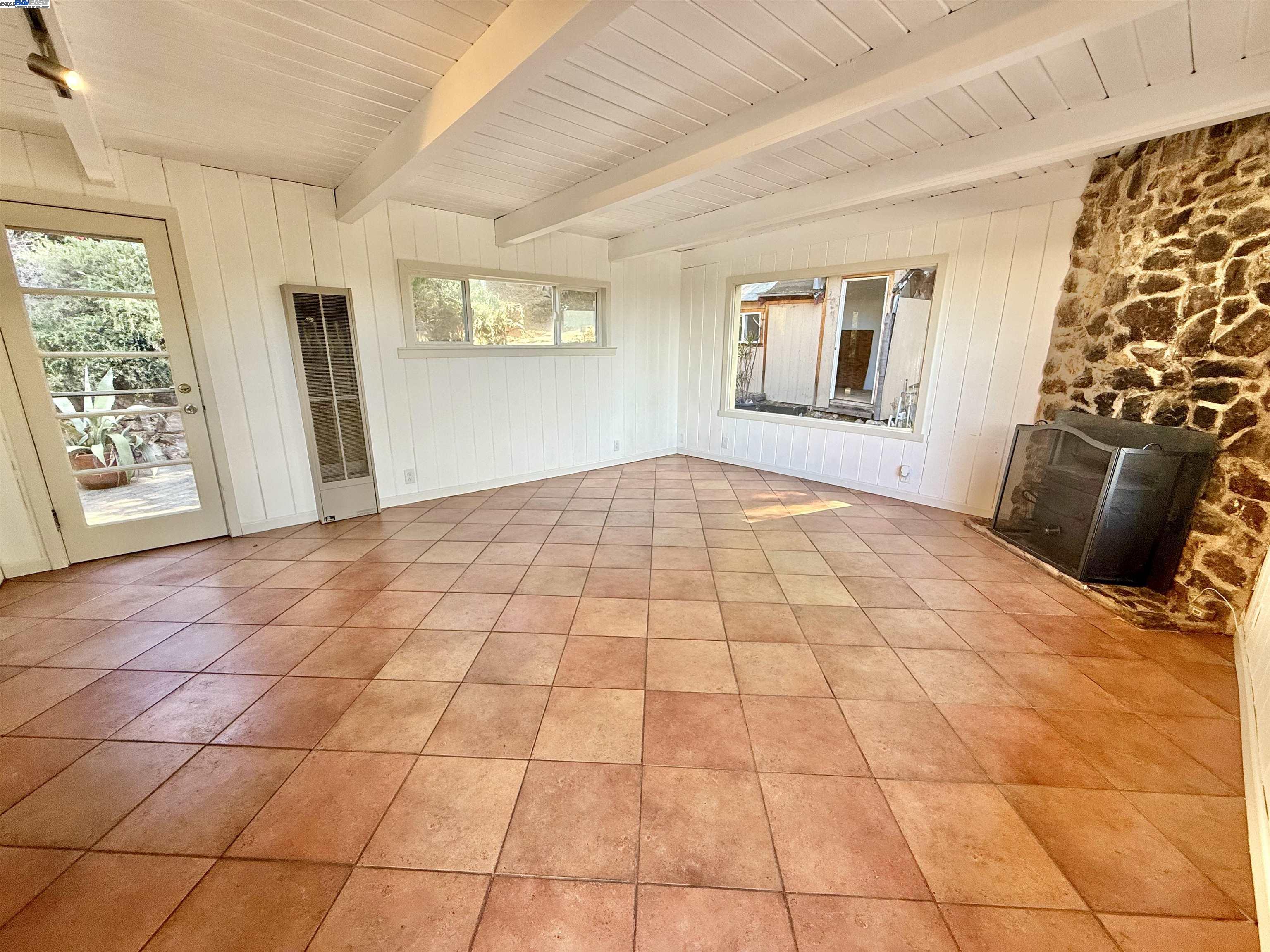 Detail Gallery Image 20 of 50 For 7308 Altura Pl, Oakland,  CA 94605 - 1 Beds | 1 Baths
