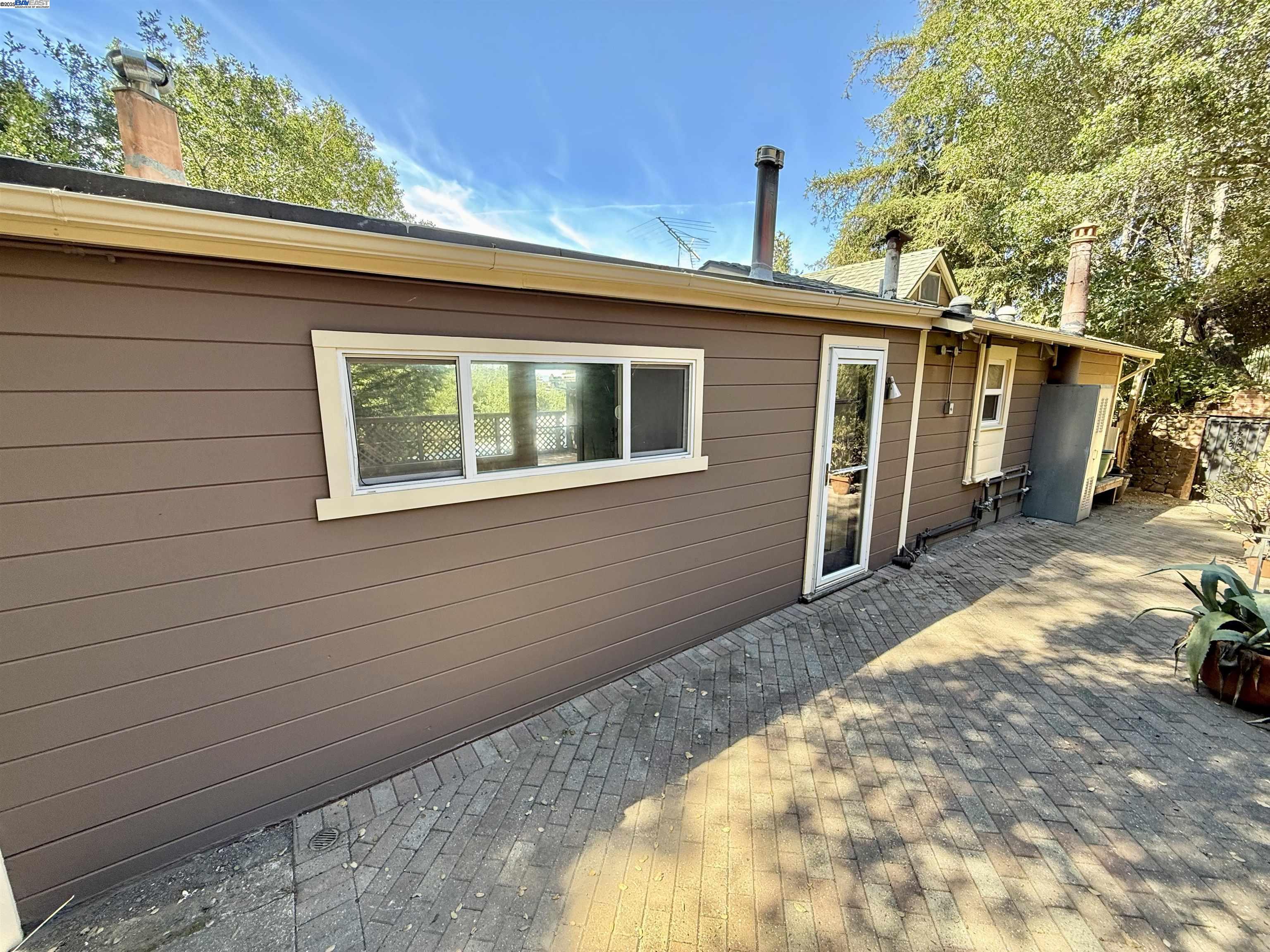 Detail Gallery Image 43 of 50 For 7308 Altura Pl, Oakland,  CA 94605 - 1 Beds | 1 Baths