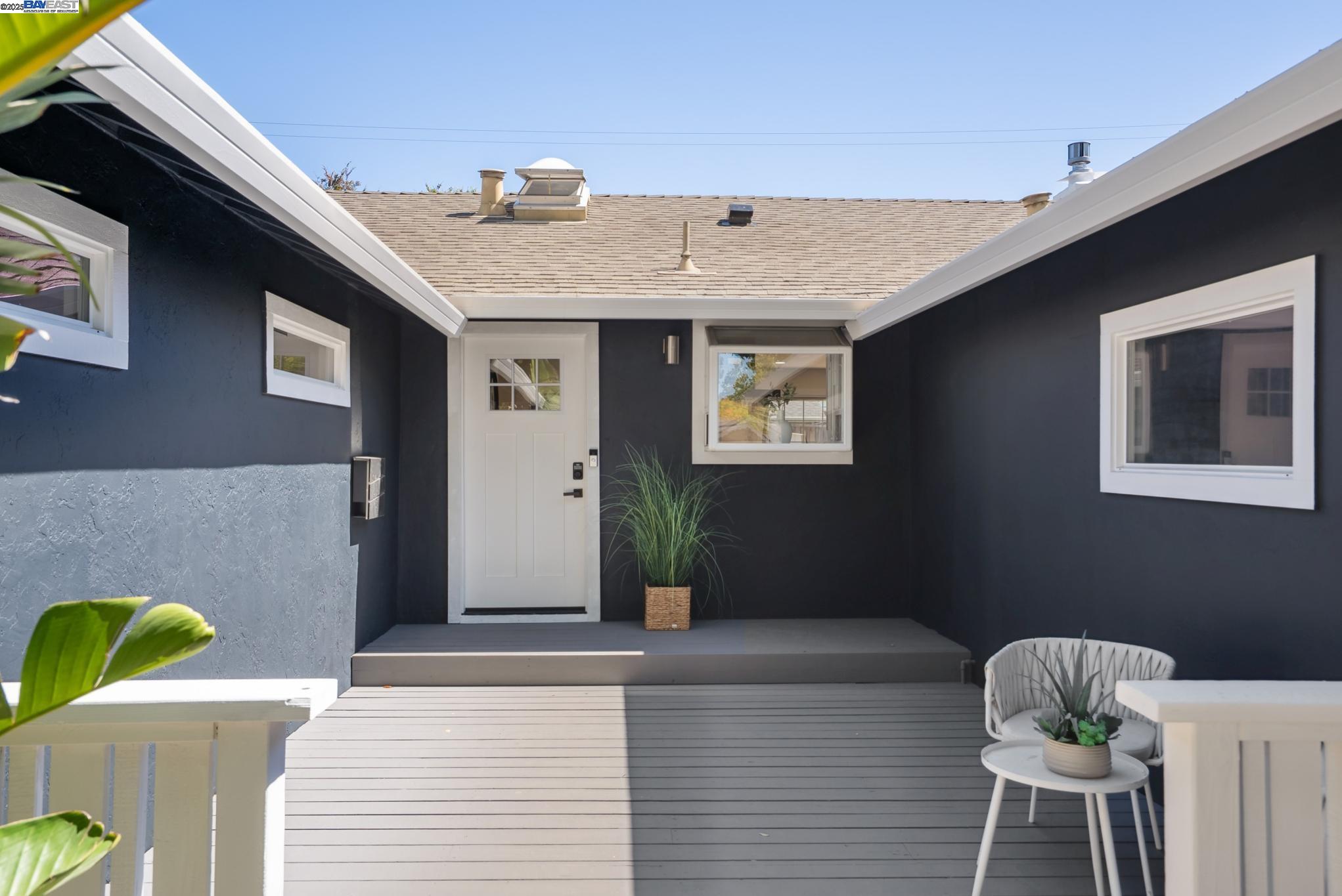 Detail Gallery Image 3 of 58 For 1568 Willowgate Dr, San Jose,  CA 95118 - 3 Beds | 2 Baths