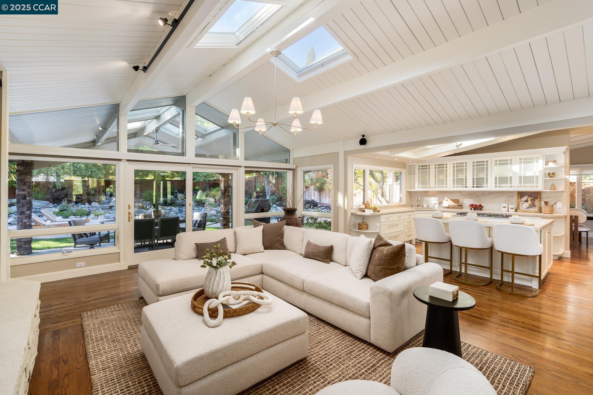 Detail Gallery Image 11 of 50 For 9 Saint Andrews Pl, Alamo,  CA 94507 - 4 Beds | 2 Baths