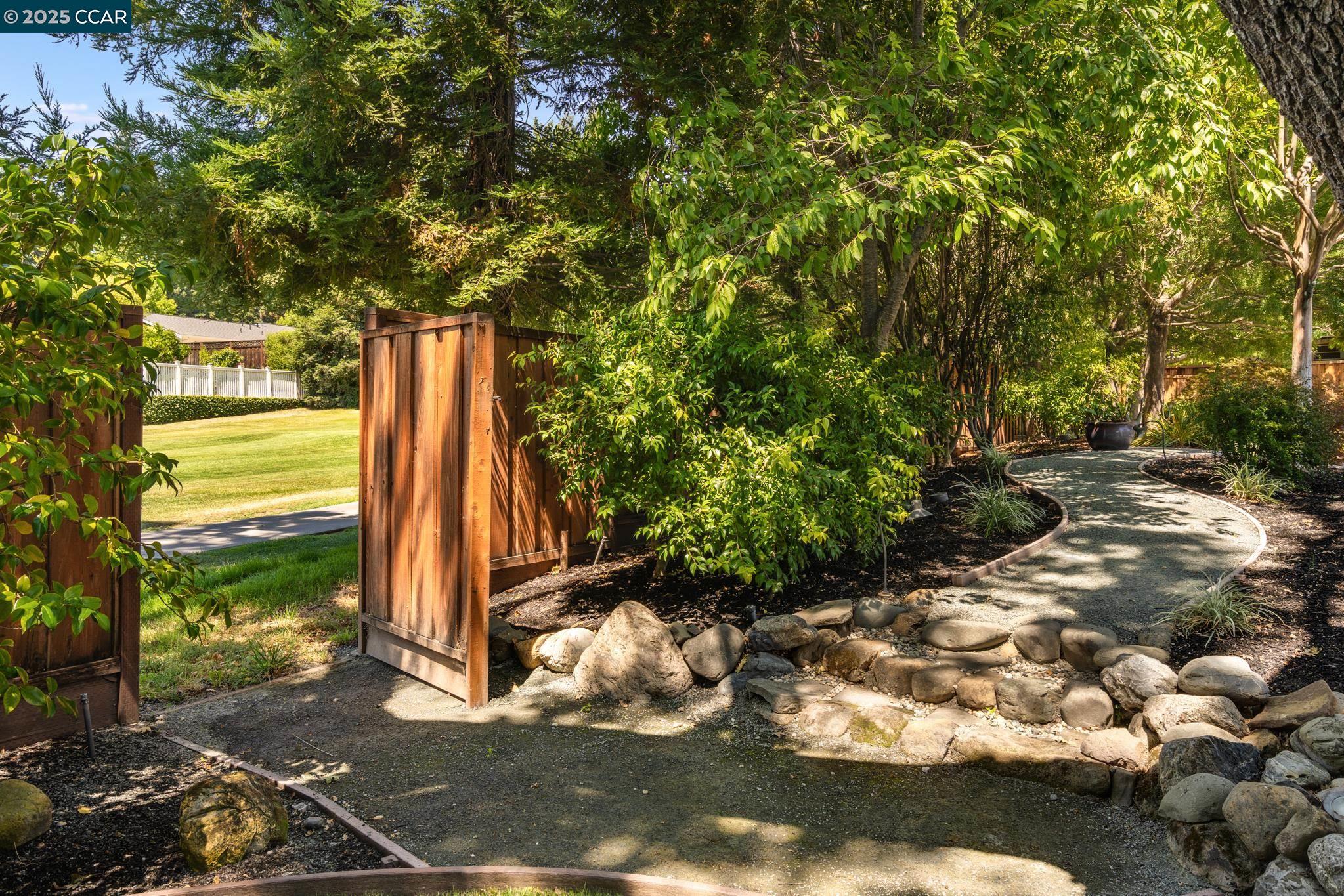 Detail Gallery Image 39 of 50 For 9 Saint Andrews Pl, Alamo,  CA 94507 - 4 Beds | 2 Baths