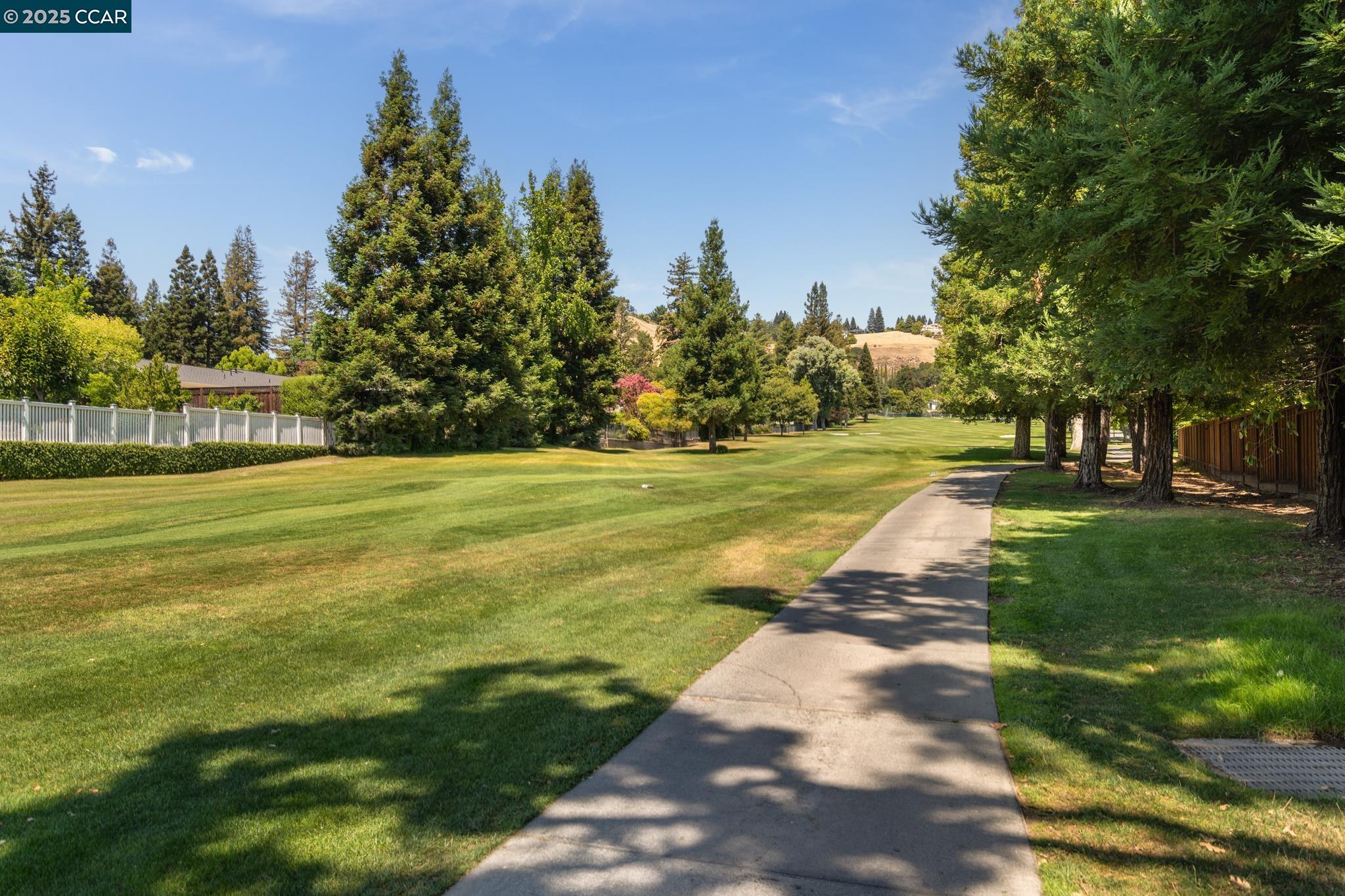 Detail Gallery Image 40 of 50 For 9 Saint Andrews Pl, Alamo,  CA 94507 - 4 Beds | 2 Baths