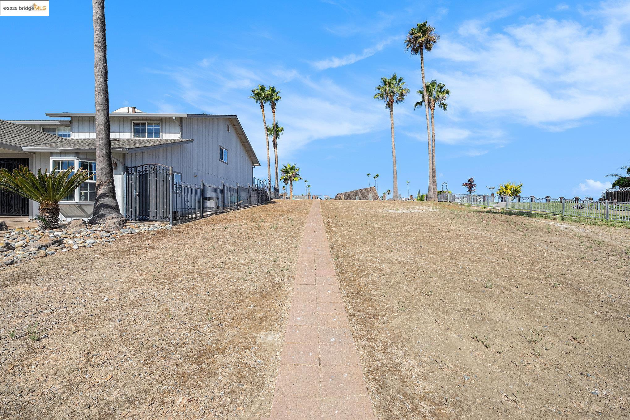 Detail Gallery Image 3 of 44 For 910 Discovery Bay Blvd, Discovery Bay,  CA 94505 - – Beds | – Baths