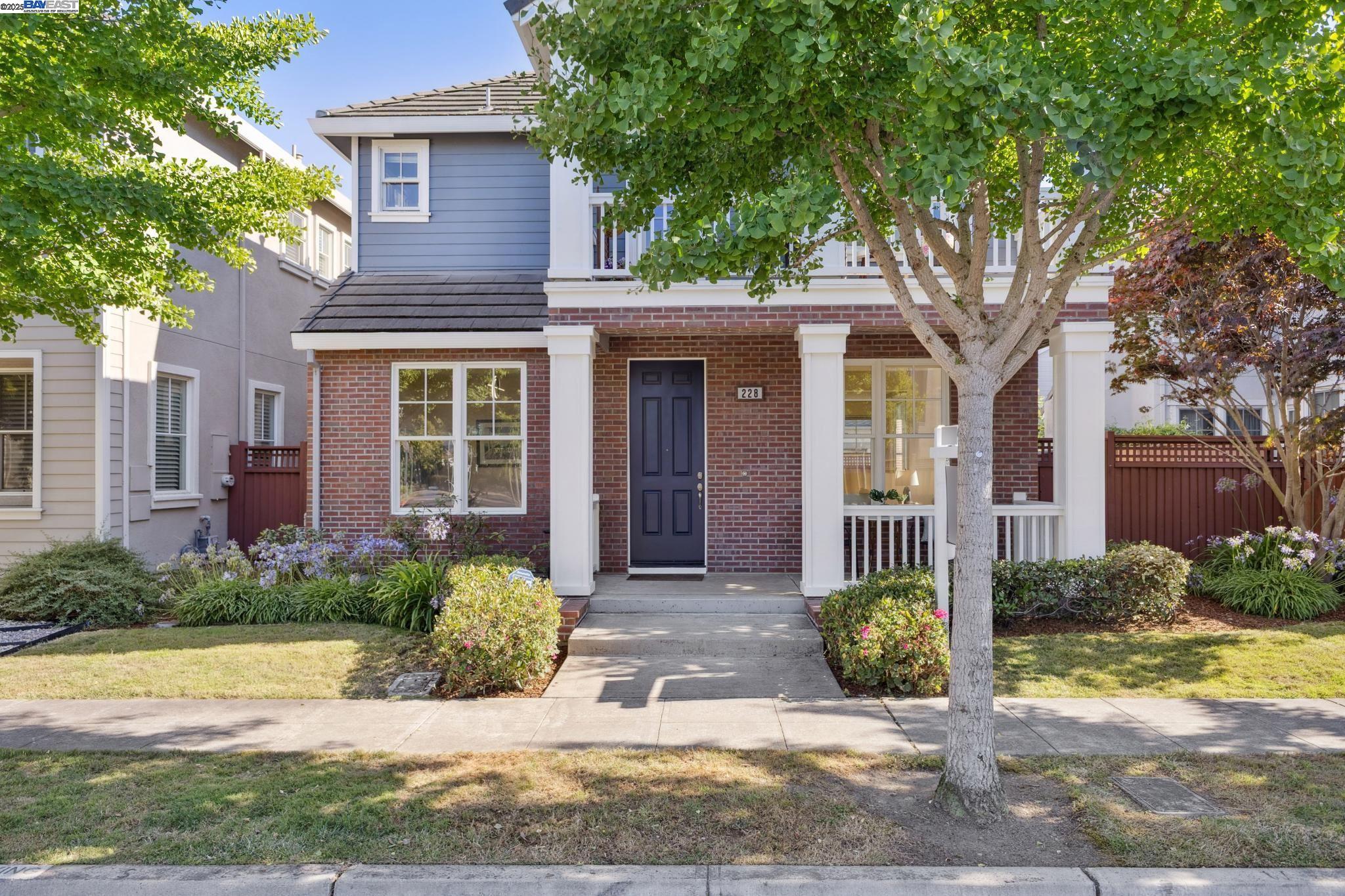 Detail Gallery Image 1 of 1 For 228 Ansel Ave, Alameda,  CA 94501 - 3 Beds | 2/1 Baths