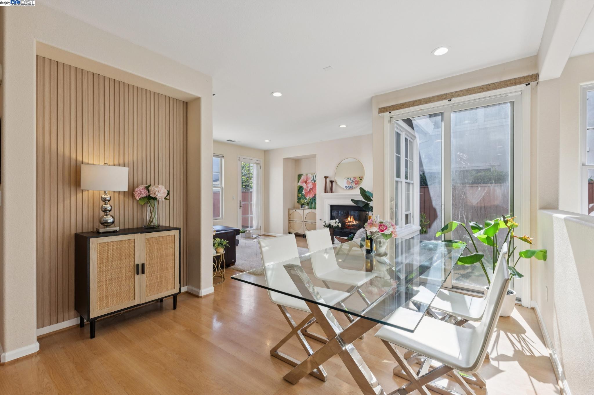 Detail Gallery Image 11 of 45 For 228 Ansel Ave, Alameda,  CA 94501 - 3 Beds | 2/1 Baths