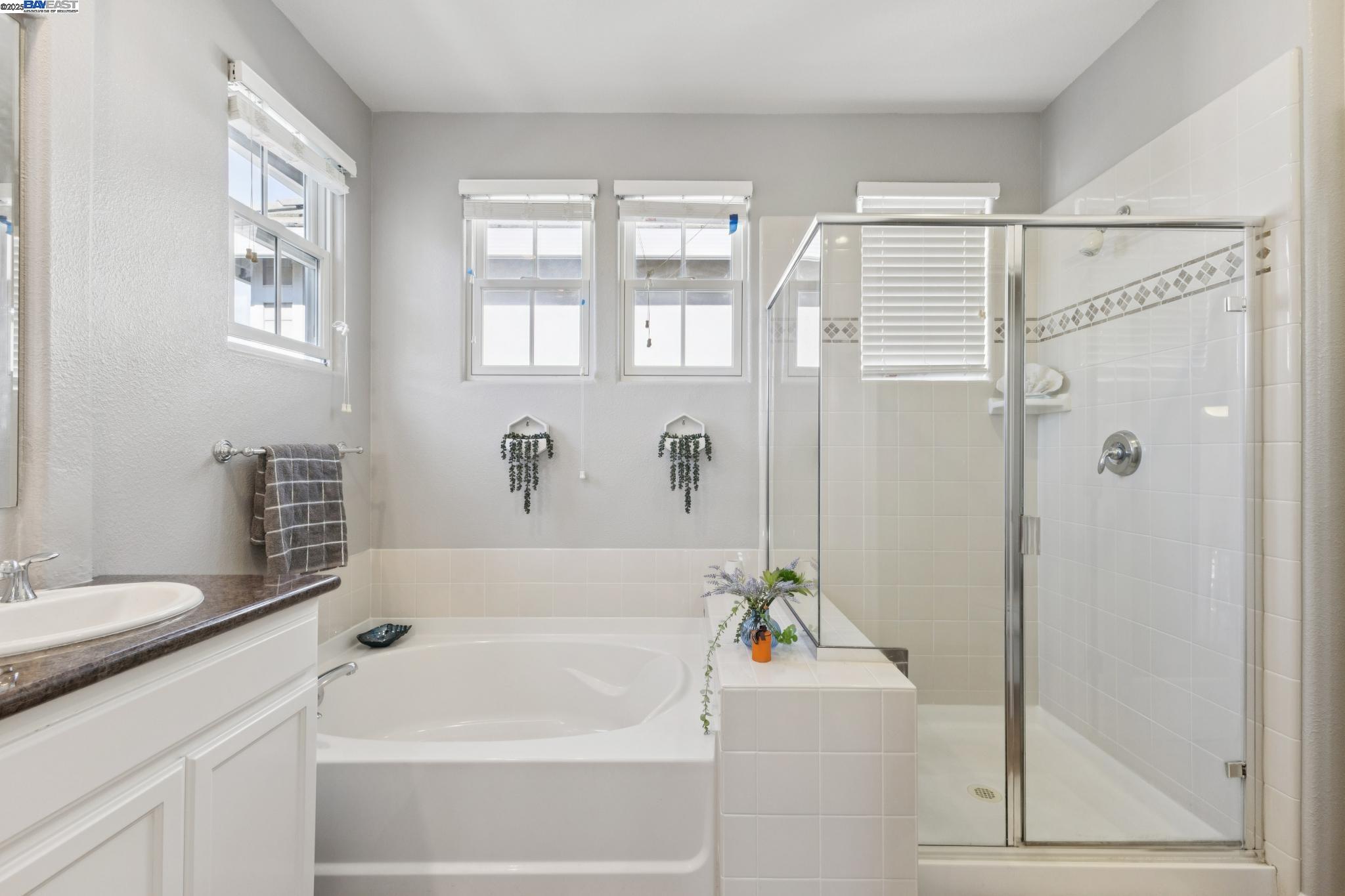 Detail Gallery Image 31 of 45 For 228 Ansel Ave, Alameda,  CA 94501 - 3 Beds | 2/1 Baths