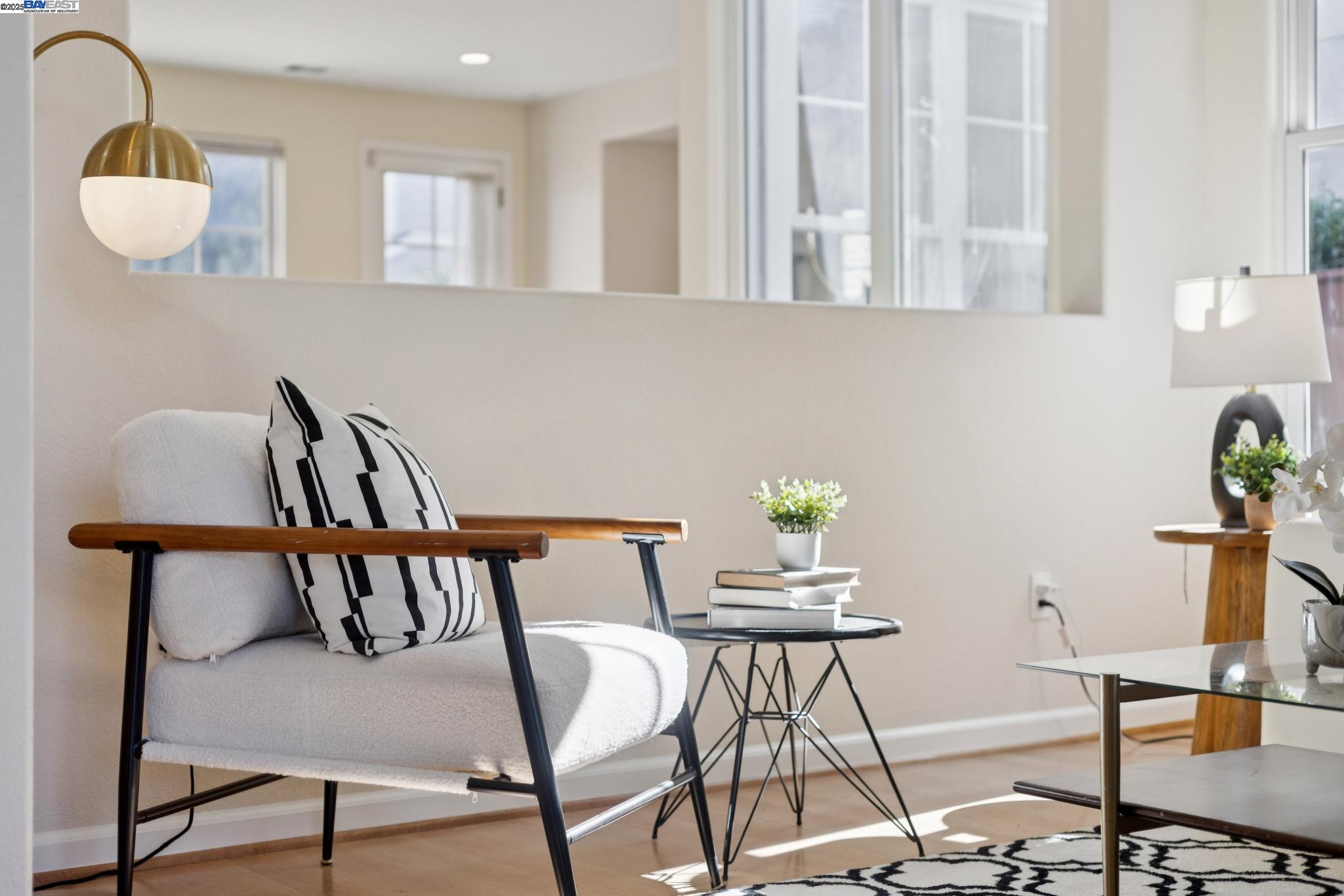 Detail Gallery Image 6 of 45 For 228 Ansel Ave, Alameda,  CA 94501 - 3 Beds | 2/1 Baths